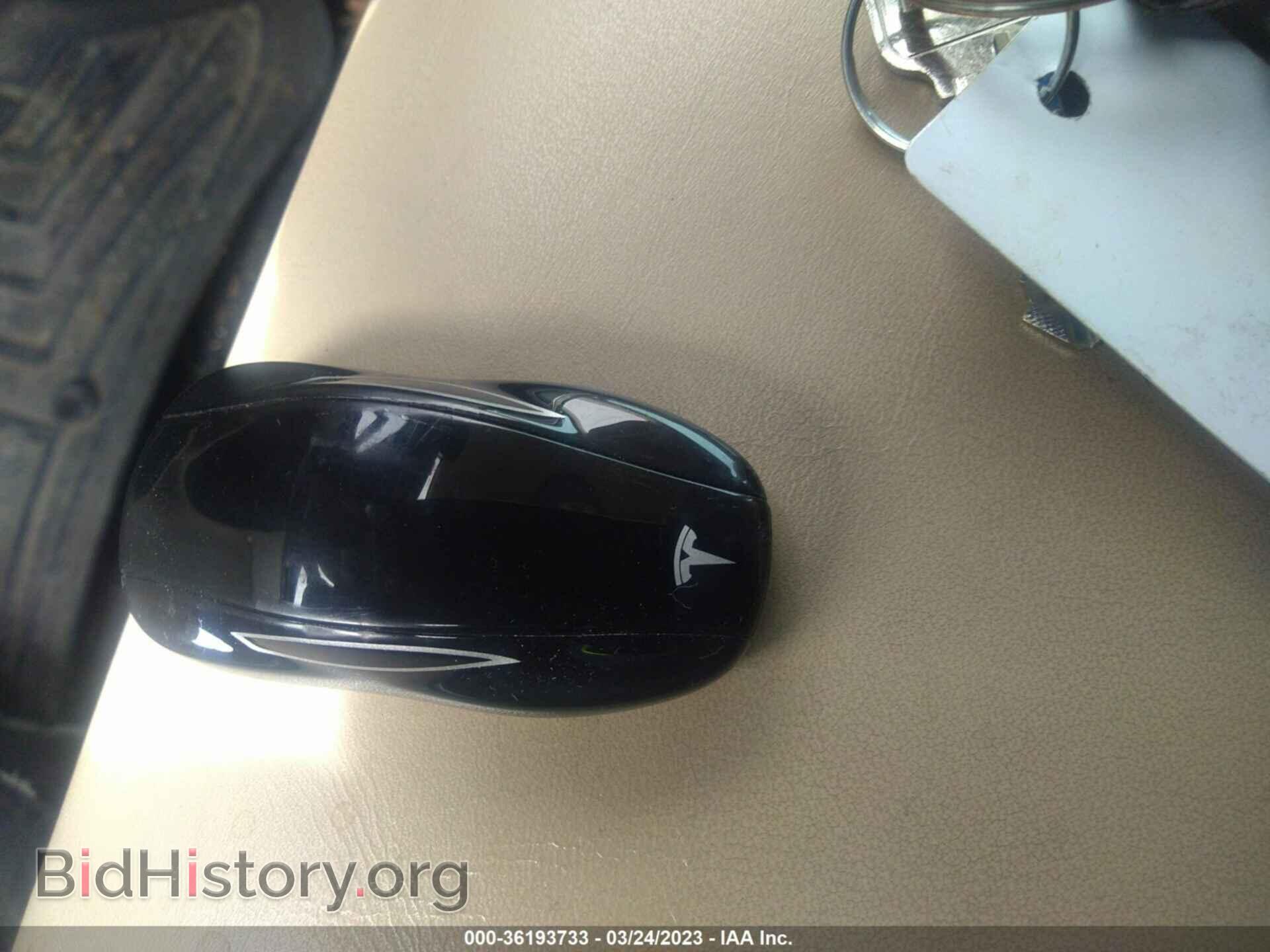 2015 TESLA MODEL S - VIN: 5YJSA1E28FF114182 - Photo 11