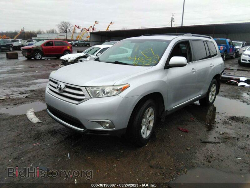 2013 Toyota HIGHLANDER (VIN 5TDBK3EH8DS211792) — фото 2 из 12