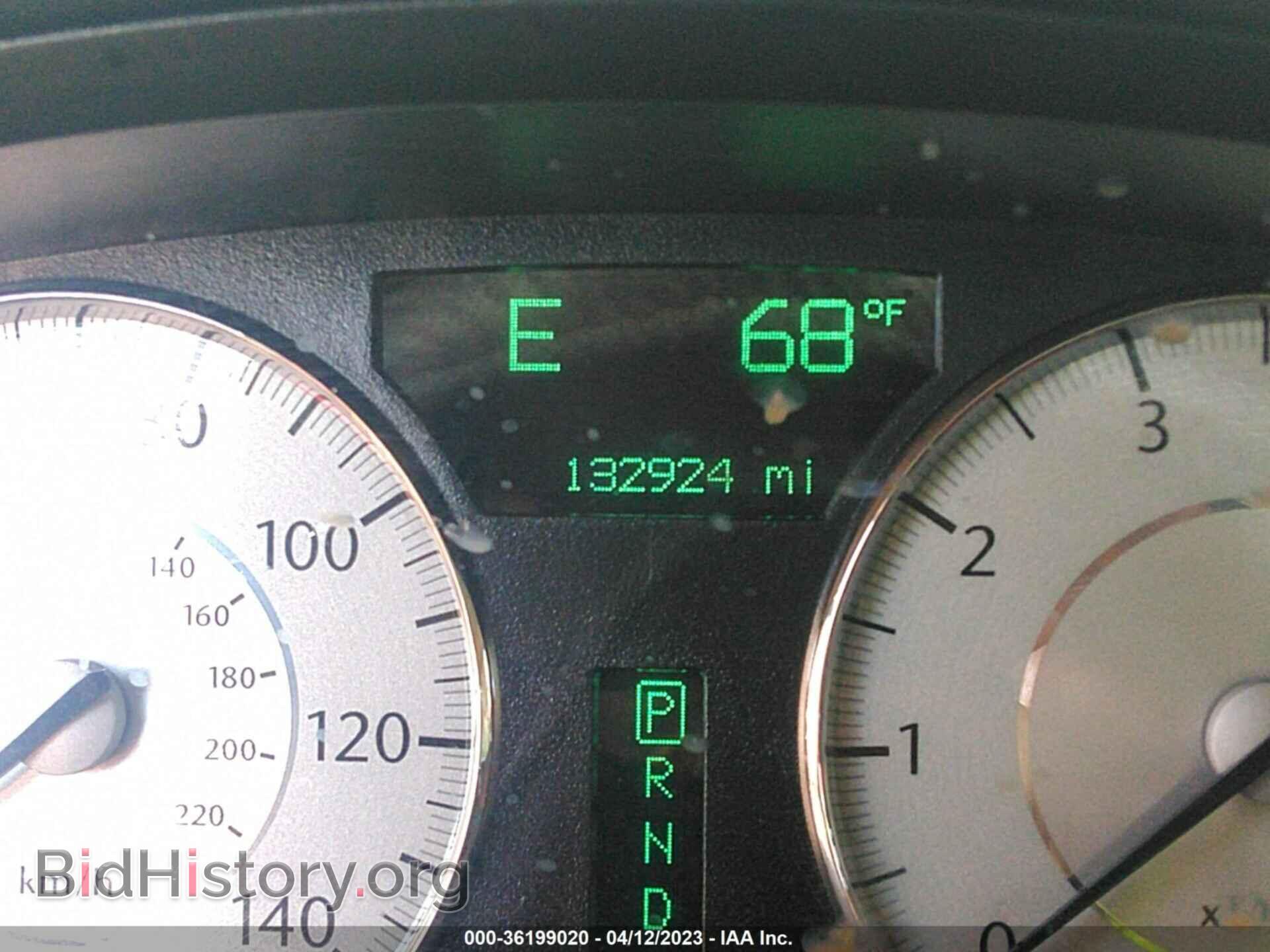 2010 CHRYSLER 300 - VIN: 2C3CA2CV3AH329502 - Фото 7