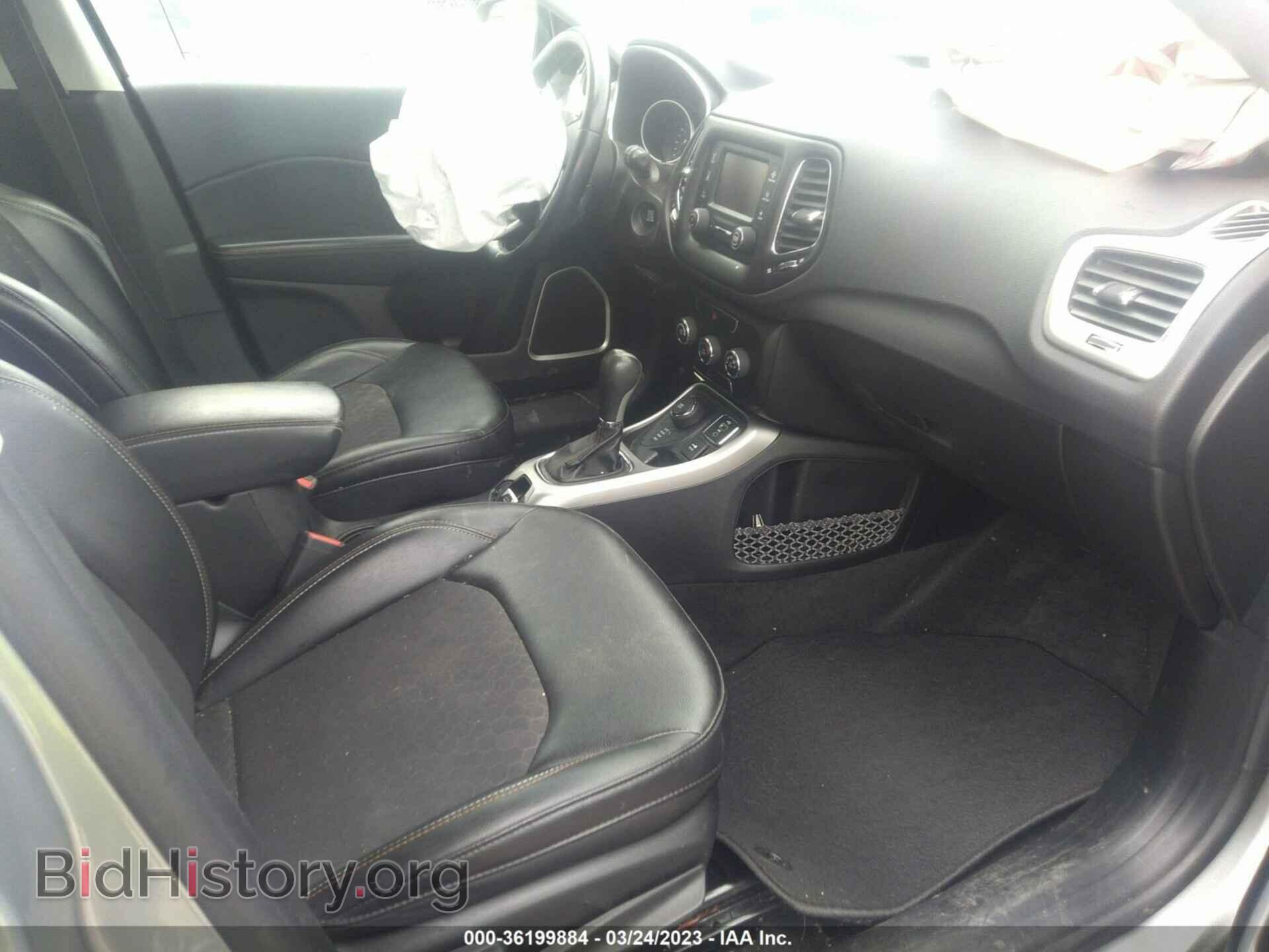 2018 JEEP COMPASS - VIN: 3C4NJDBB6JT175432 - Фото 5