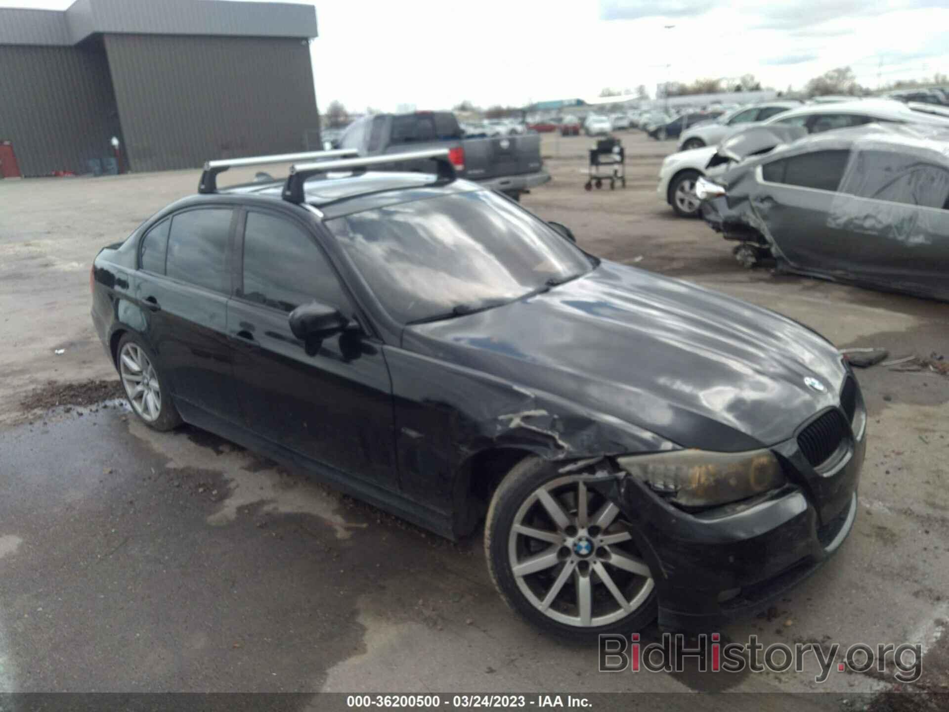 Фотография WBAPH77519NL85311 - BMW 3 SERIES 2009