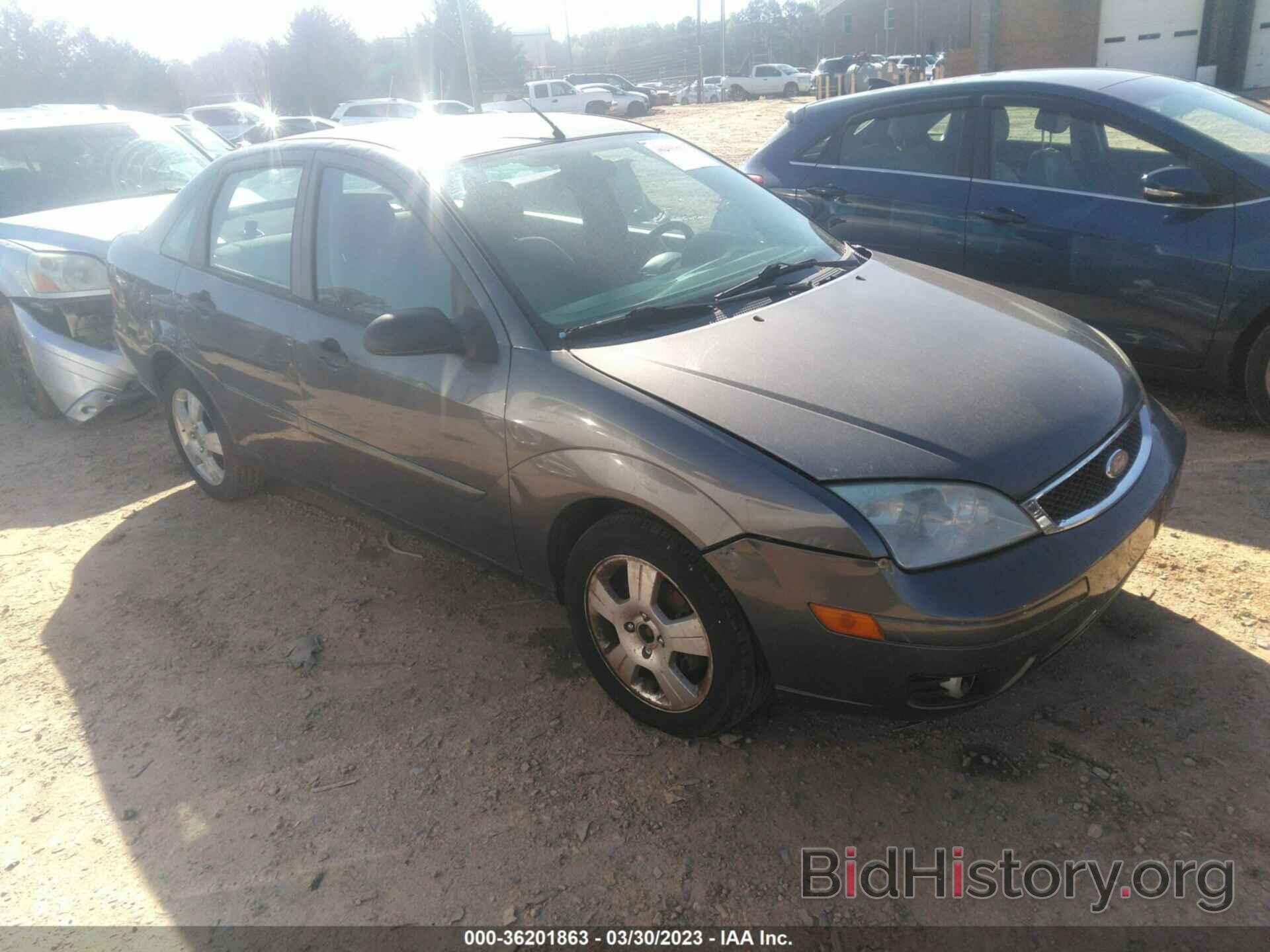 Photo 1FAFP34NX7W265146 - FORD FOCUS 2007