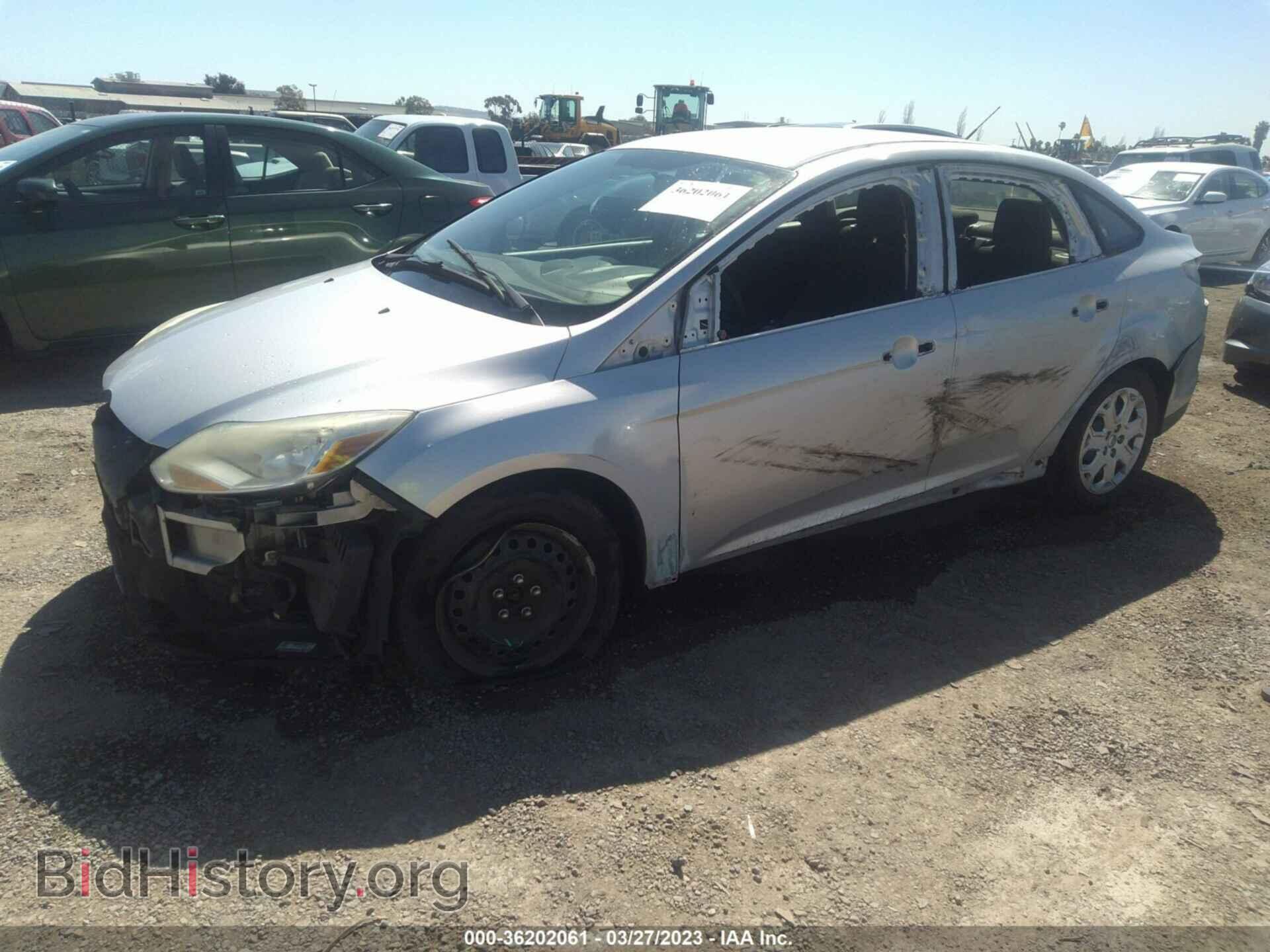 2012 FORD FOCUS - VIN: 1FAHP3F27CL141147 - Фото 2