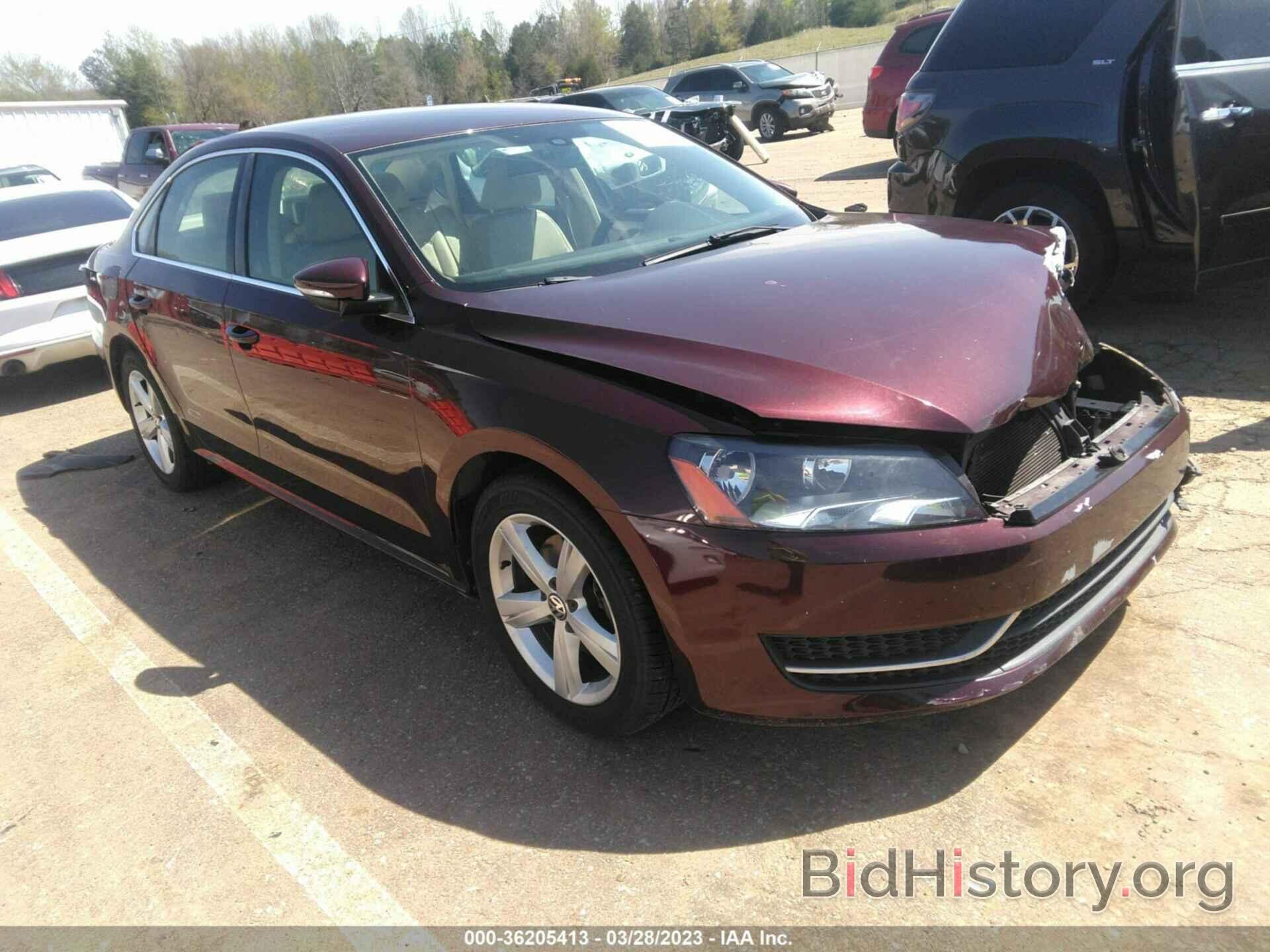 Photo 1VWBH7A30CC067037 - VOLKSWAGEN PASSAT 2012