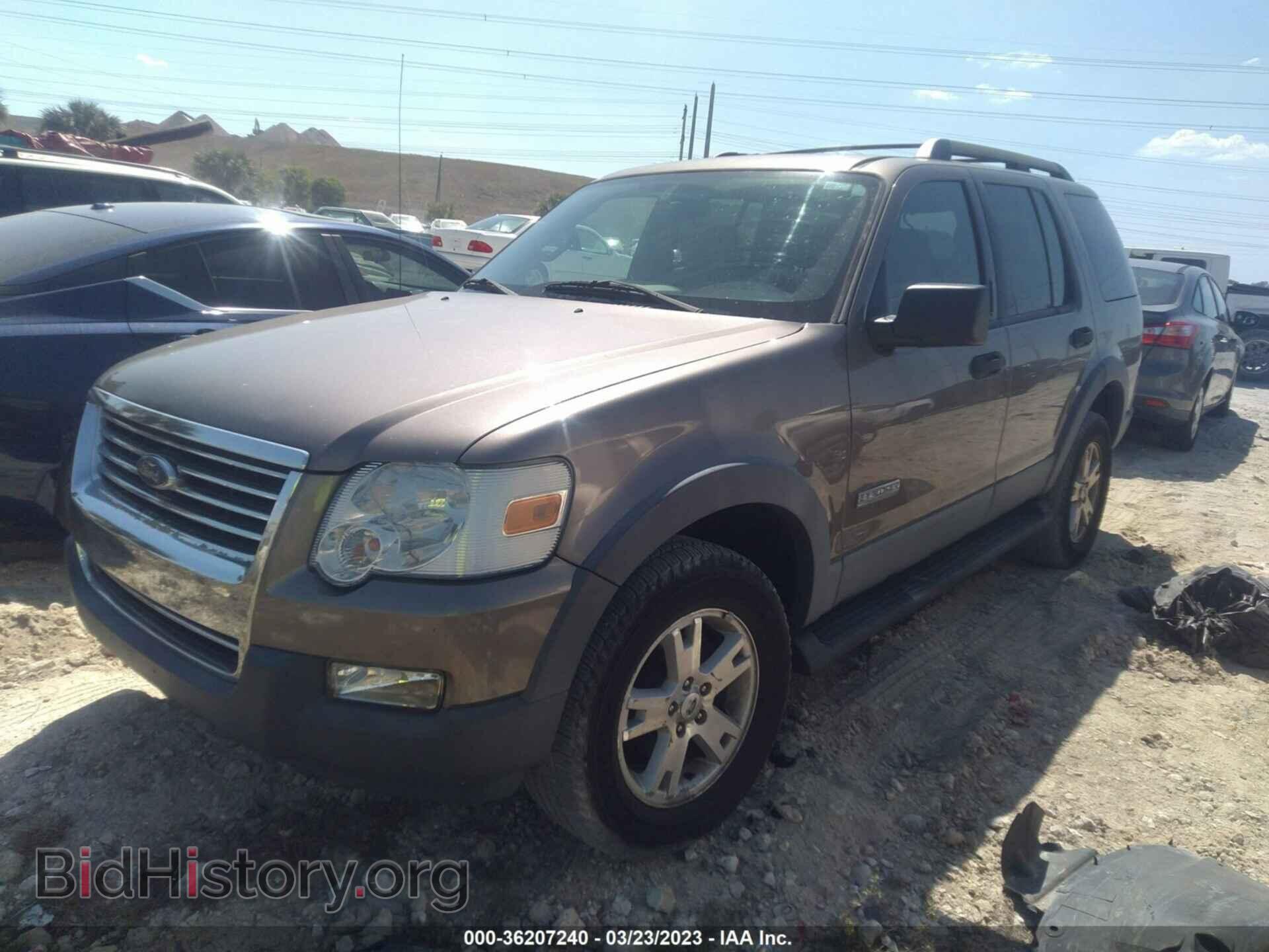 2006 FORD EXPLORER - VIN: 1FMEU73846UB61811 - Фото 2
