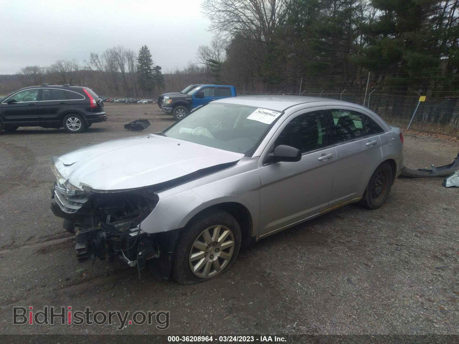 2010 CHRYSLER SEBRING - VIN: 1C3CC4FB0AN100726 - Фото 2