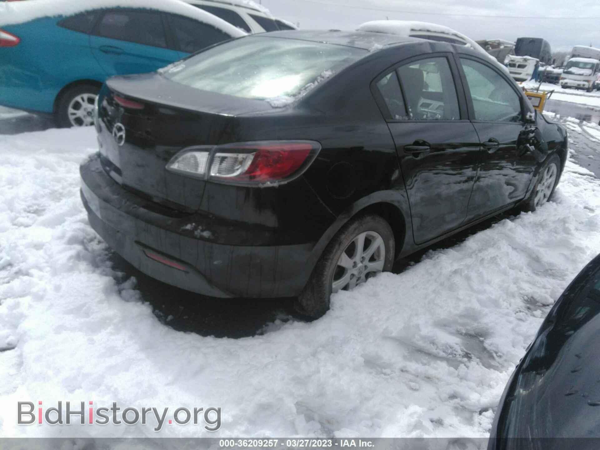 2011 MAZDA MAZDA3 - VIN: JM1BL1VG1B1356465 - Фото 4