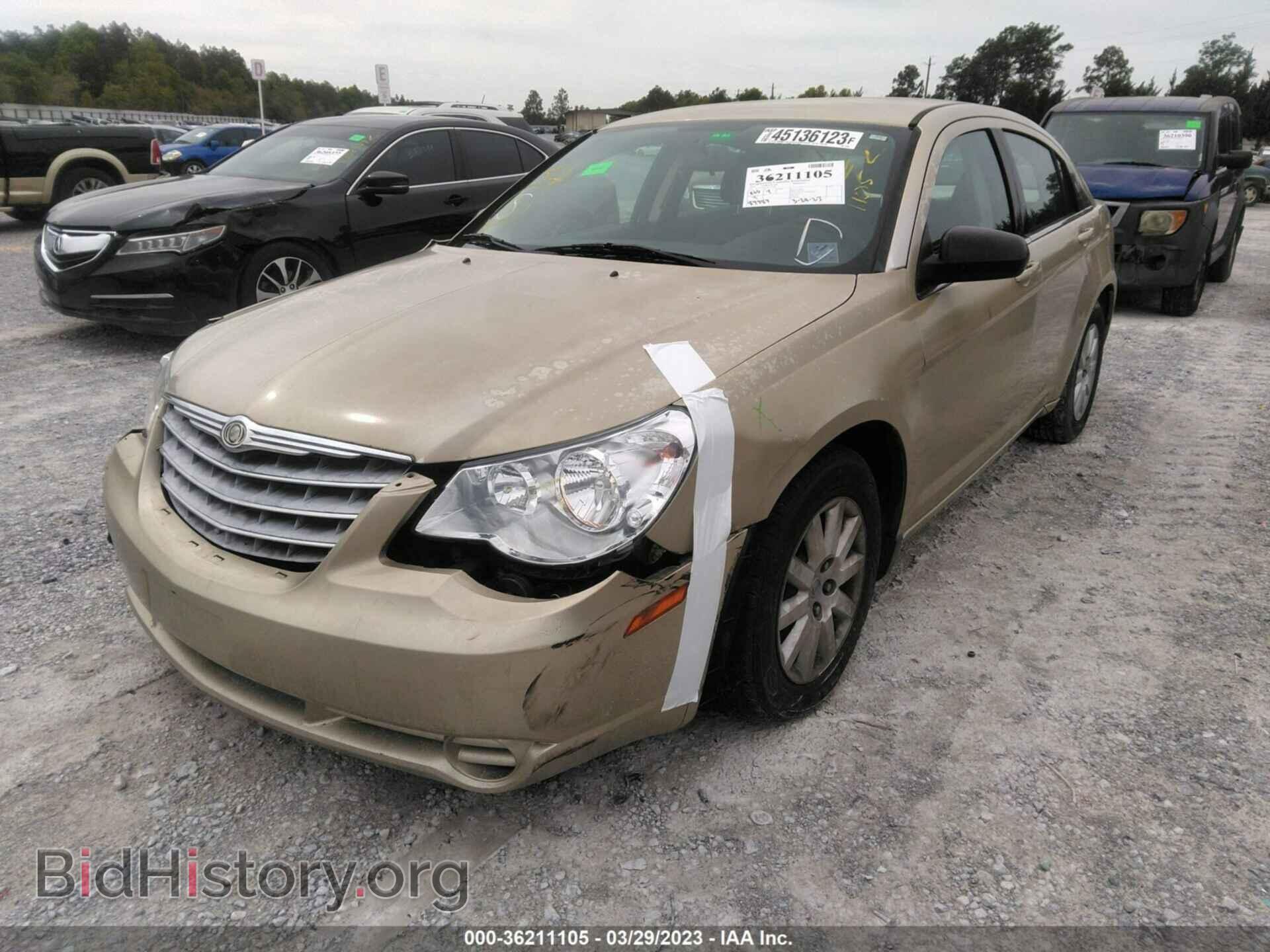 2010 CHRYSLER SEBRING - VIN: 1C3CC4FB9AN137385 - Фото 2