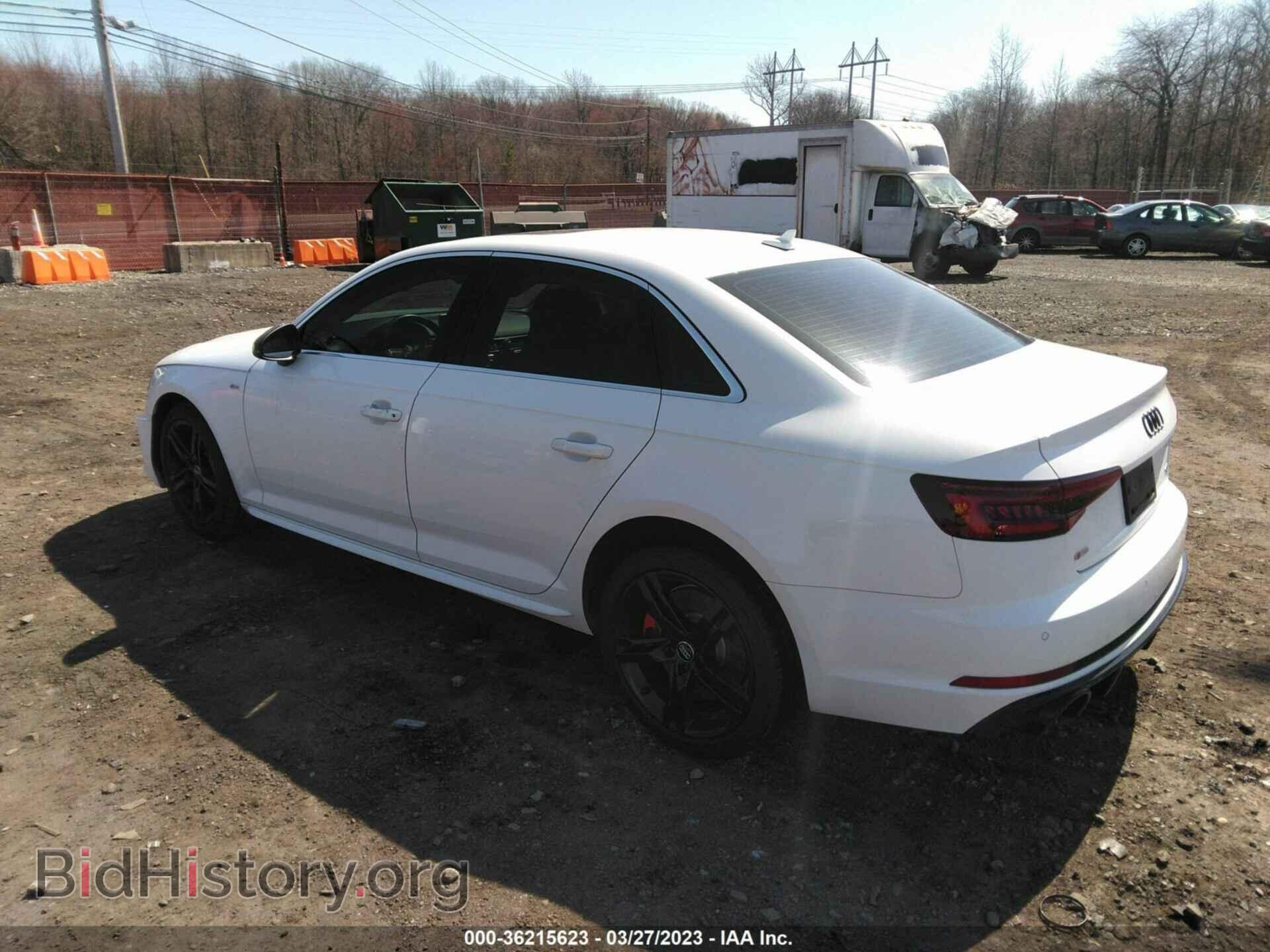 2018 AUDI A4 - VIN: WAUENAF43JA144822 - Фото 3