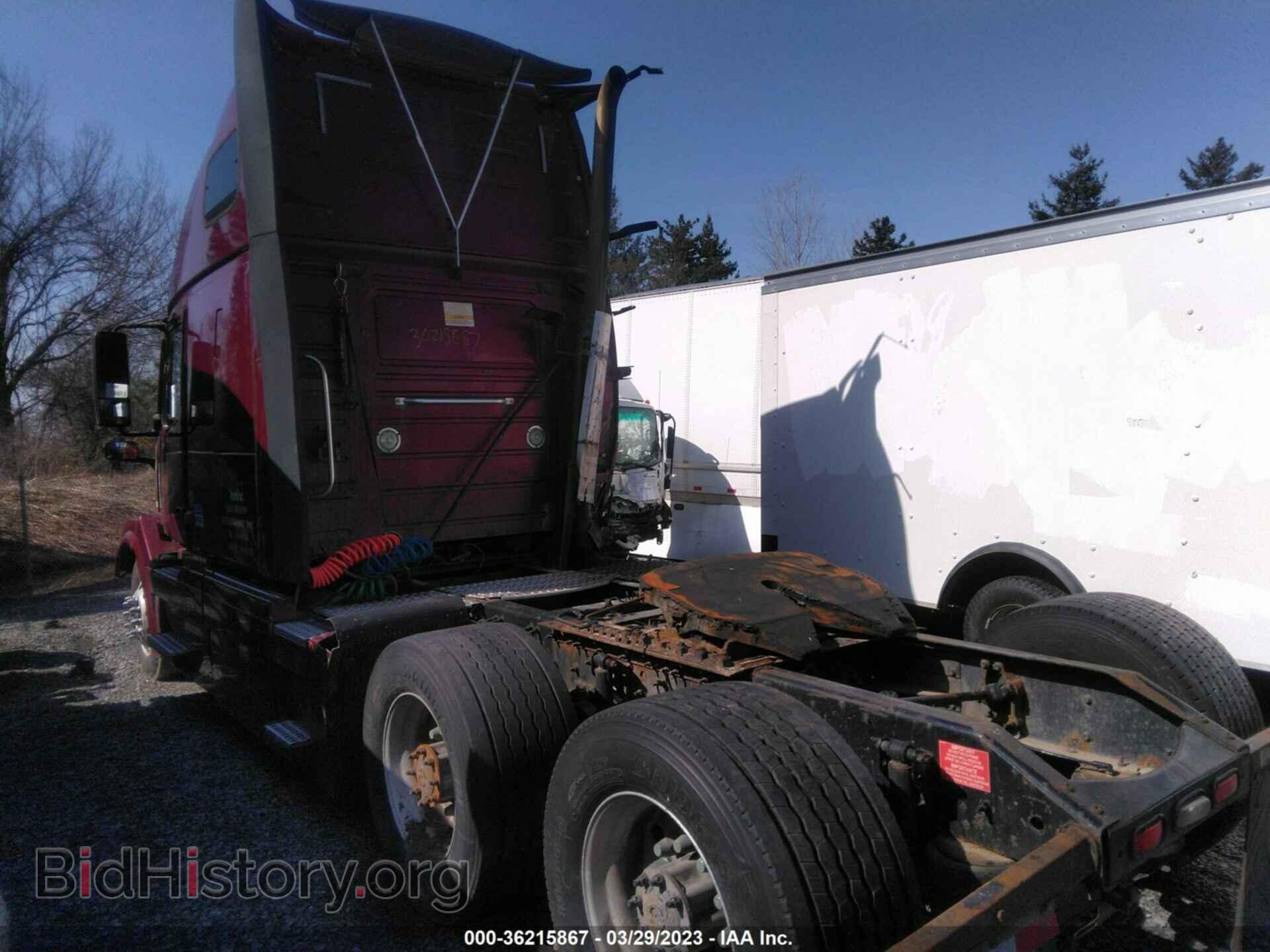 2013 VOLVO VN - VIN: 4V4NC9EH0DN141051 - Фото 3