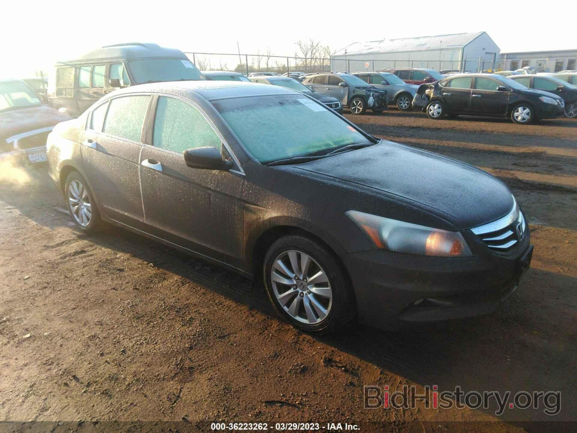 Photo 1HGCP3F82CA014831 - HONDA ACCORD SDN 2012