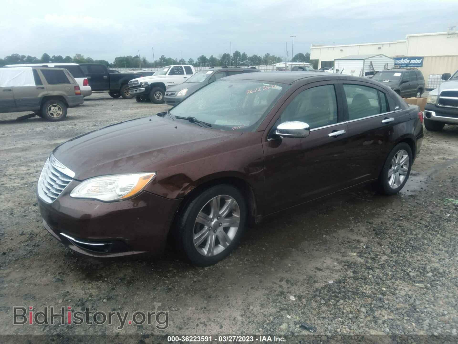 2013 CHRYSLER 200 - VIN: 1C3CCBBB4DN592367 - Photo 2