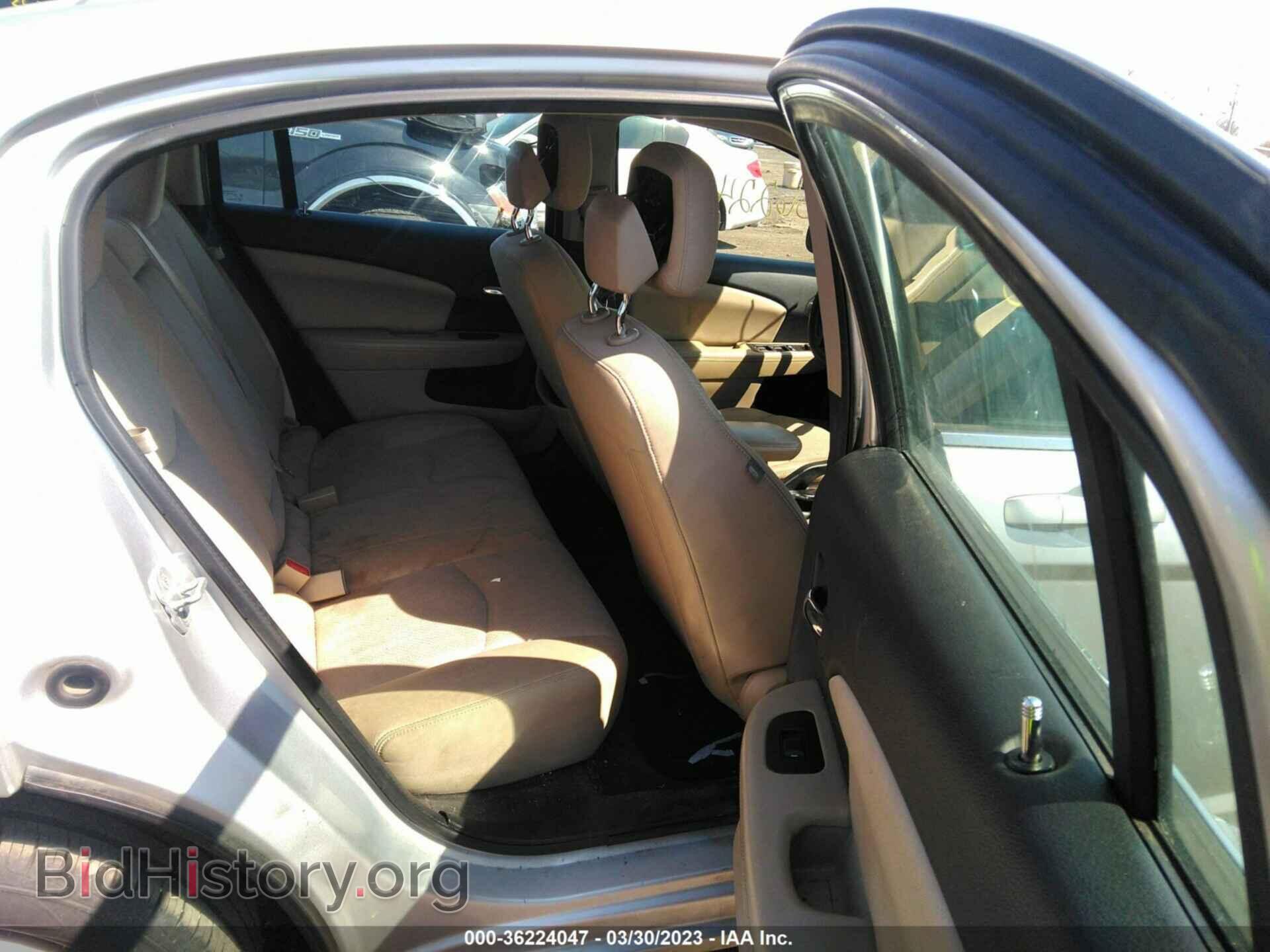 2011 CHRYSLER 200 - VIN: 1C3BC4FG9BN532420 - Фото 8