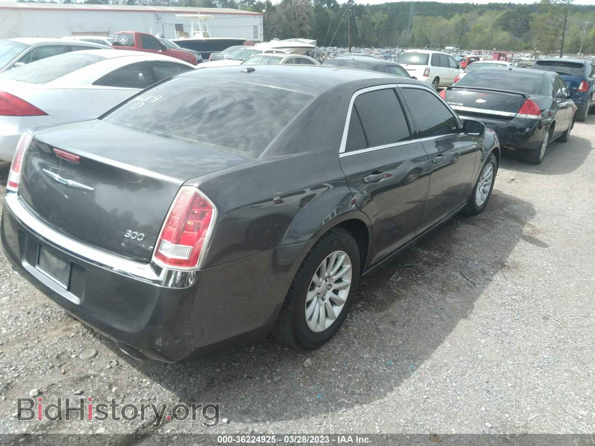 2013 CHRYSLER 300 - VIN: 2C3CCAAG7DH612109 - Фото 6