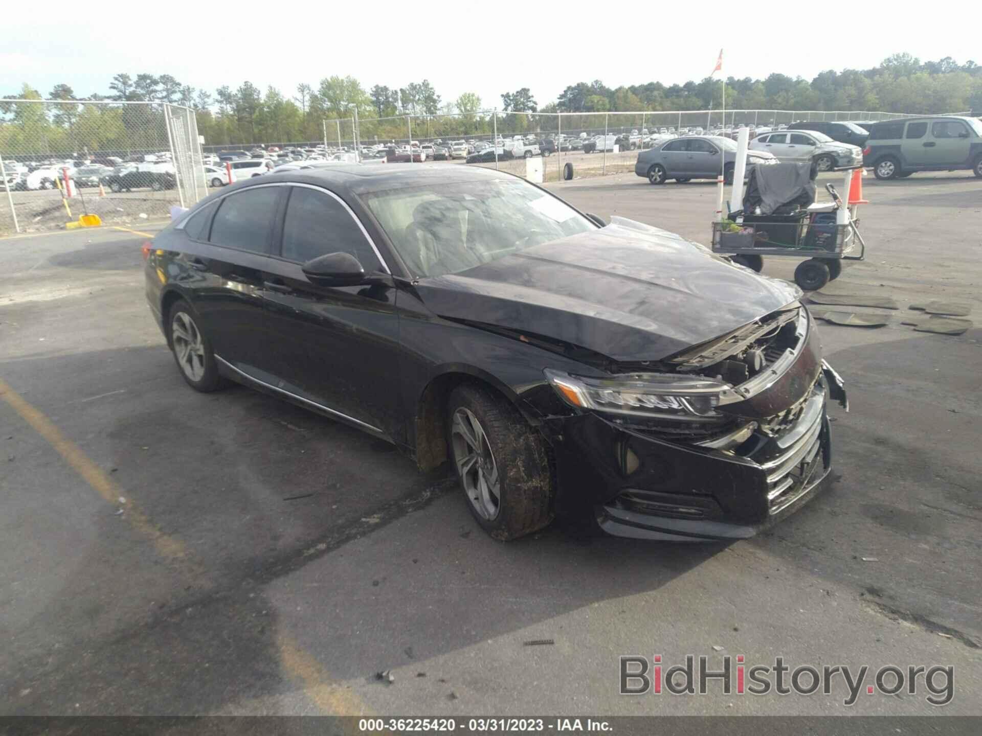 Photo 1HGCV1F50JA034203 - HONDA ACCORD SEDAN 2018