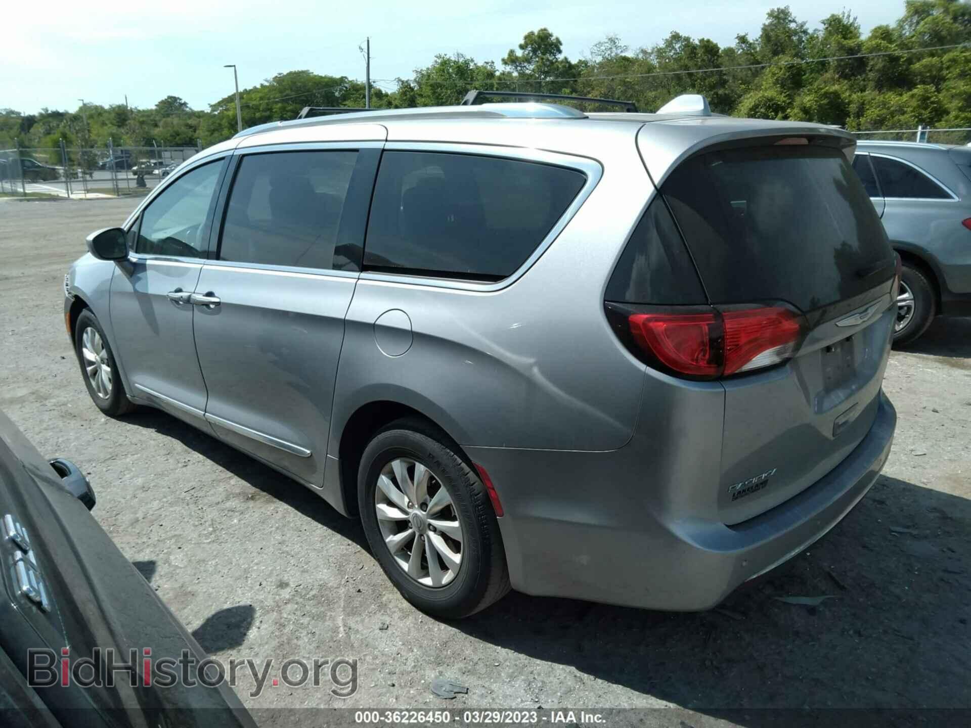 2019 CHRYSLER PACIFICA - VIN: 2C4RC1BG6KR597095 - Photo 3