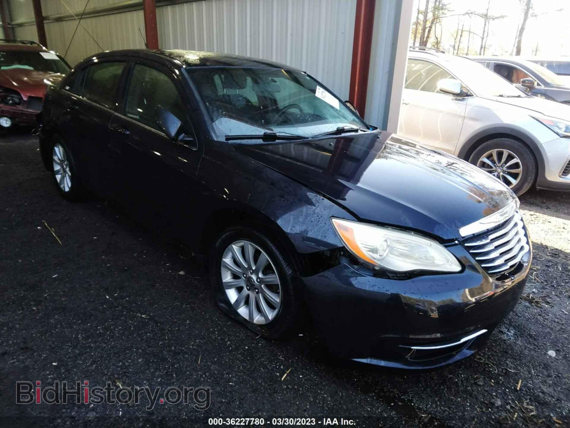 Photo 1C3BC1FB4BN511574 - CHRYSLER 200 2011