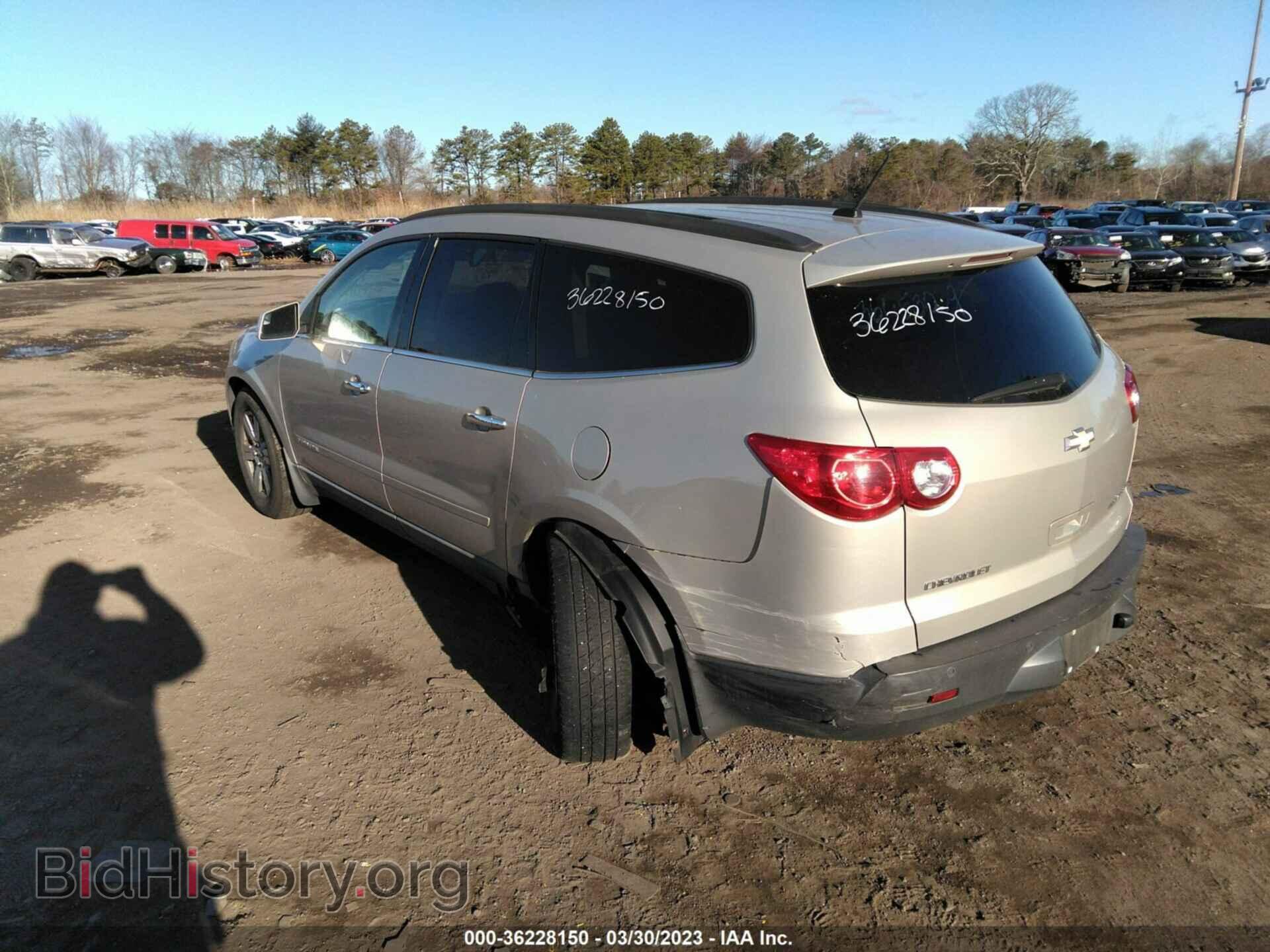 2009 CHEVROLET TRAVERSE - VIN: 1GNER23D89S161632 - Фото 3