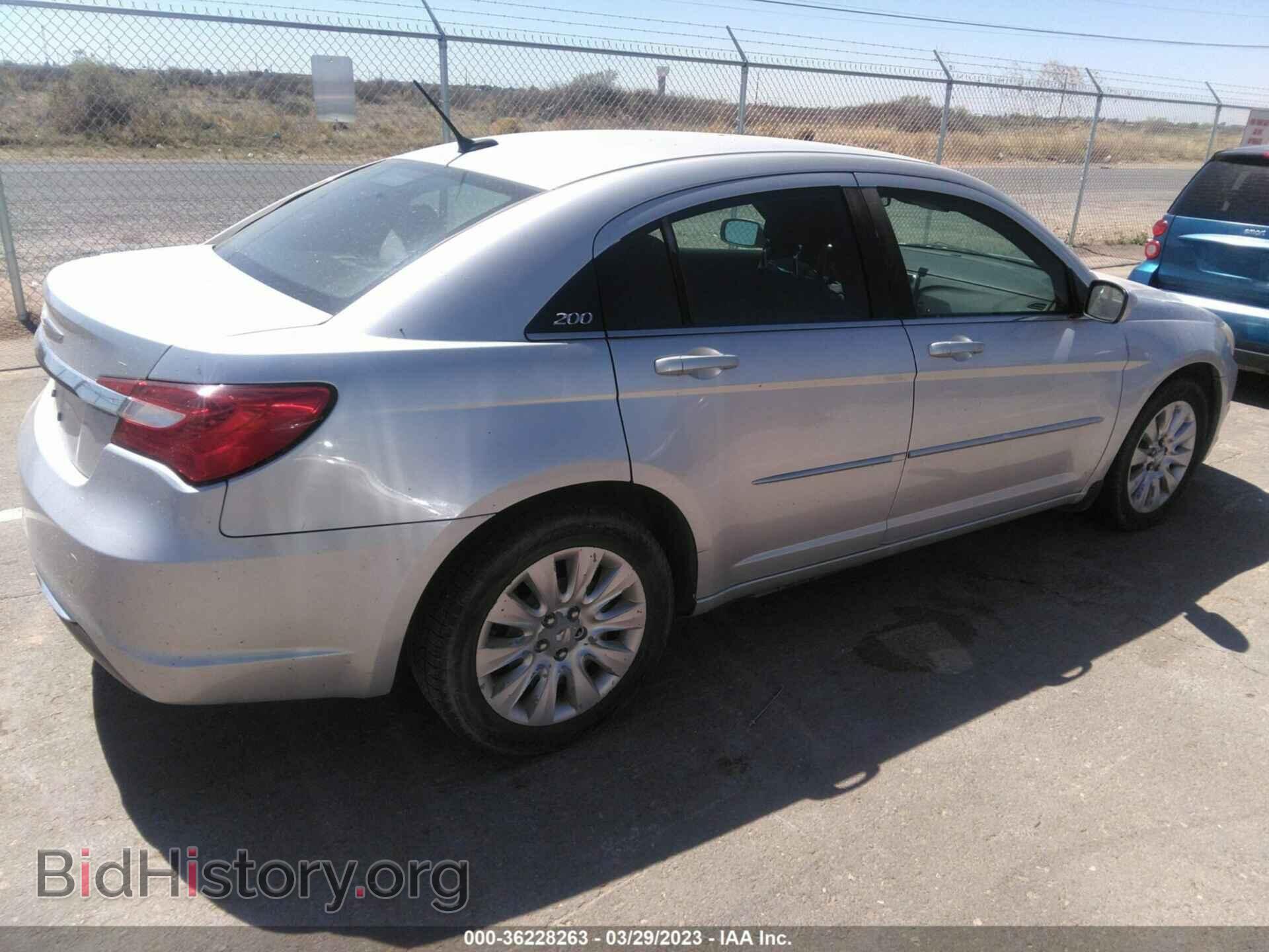 2012 CHRYSLER 200 - VIN: 1C3CCBAB0CN202364 - Photo 4