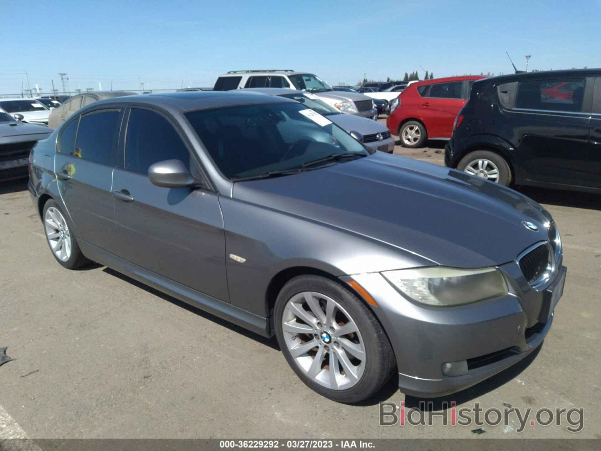 Photo WBAPH5G55BNM81663 - BMW 3 SERIES 2011