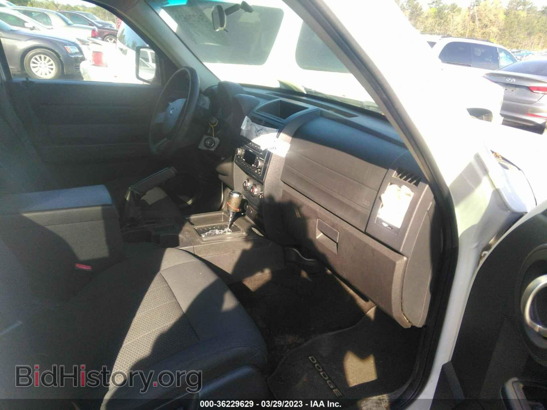 2011 DODGE NITRO - VIN: 1D4PT4GK6BW568079 - Photo 5