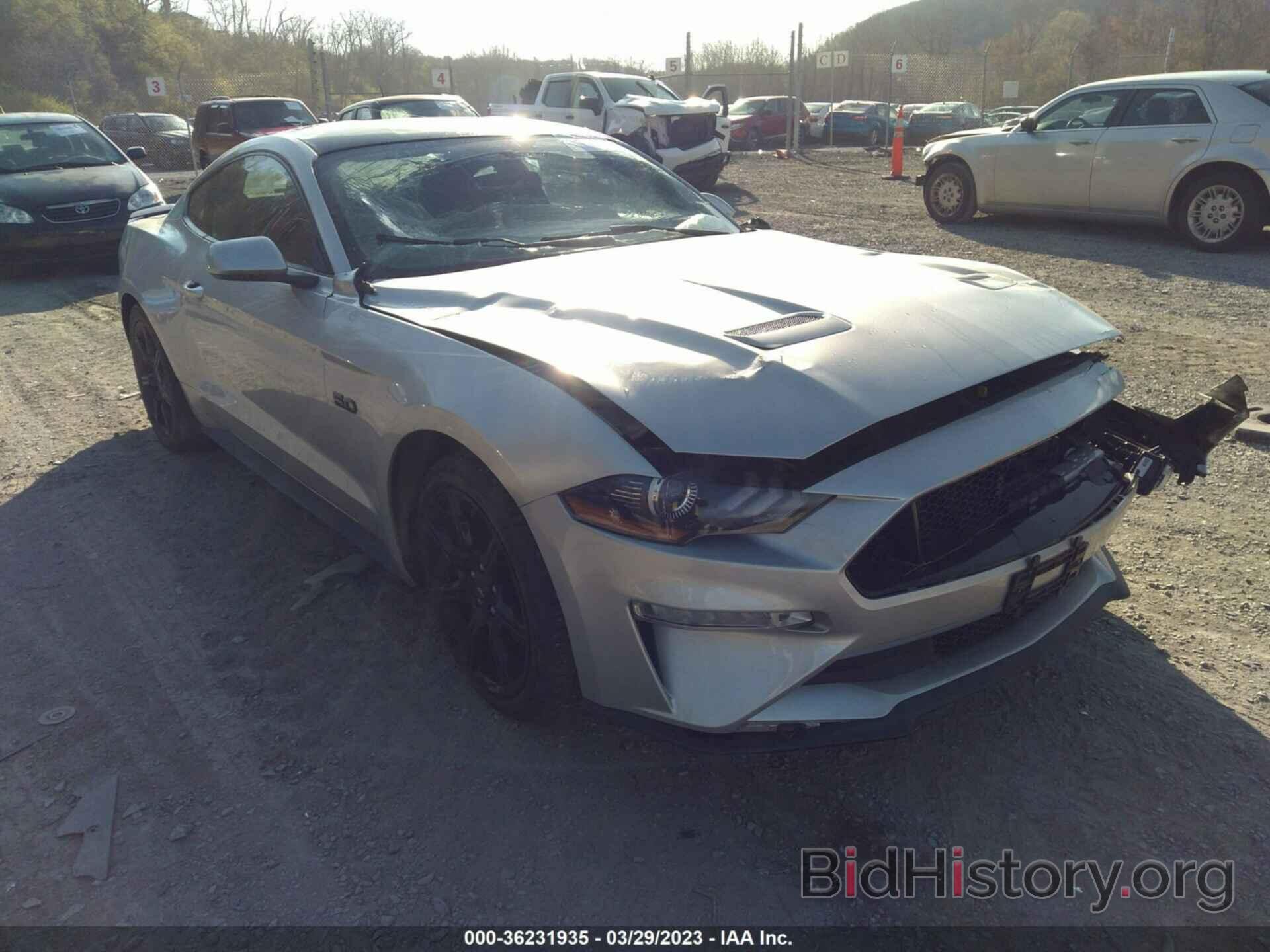 Photo 1FA6P8CF1J5159284 - FORD MUSTANG 2018