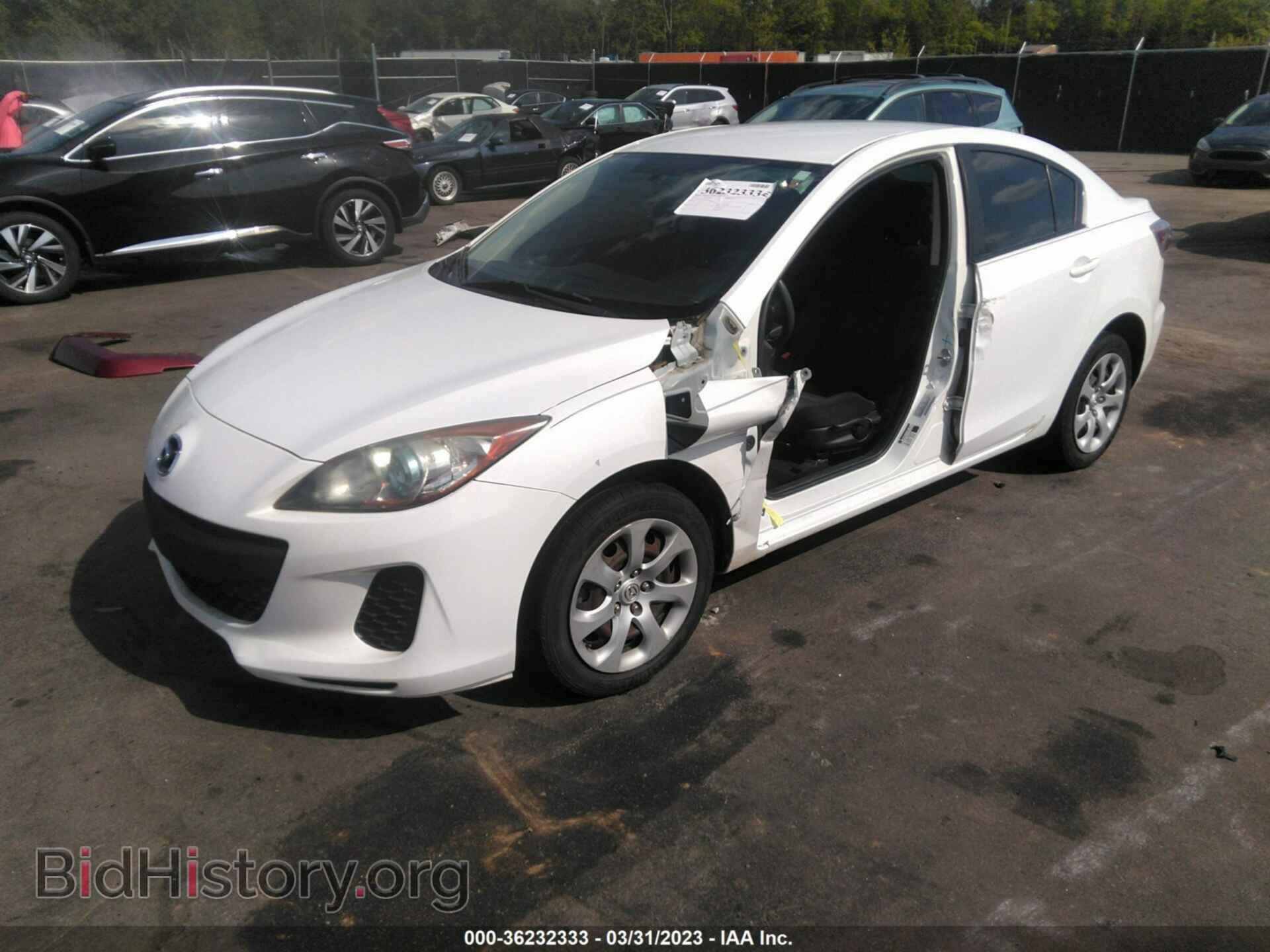 2013 MAZDA MAZDA3 - VIN: JM1BL1U79D1757749 - Фото 2