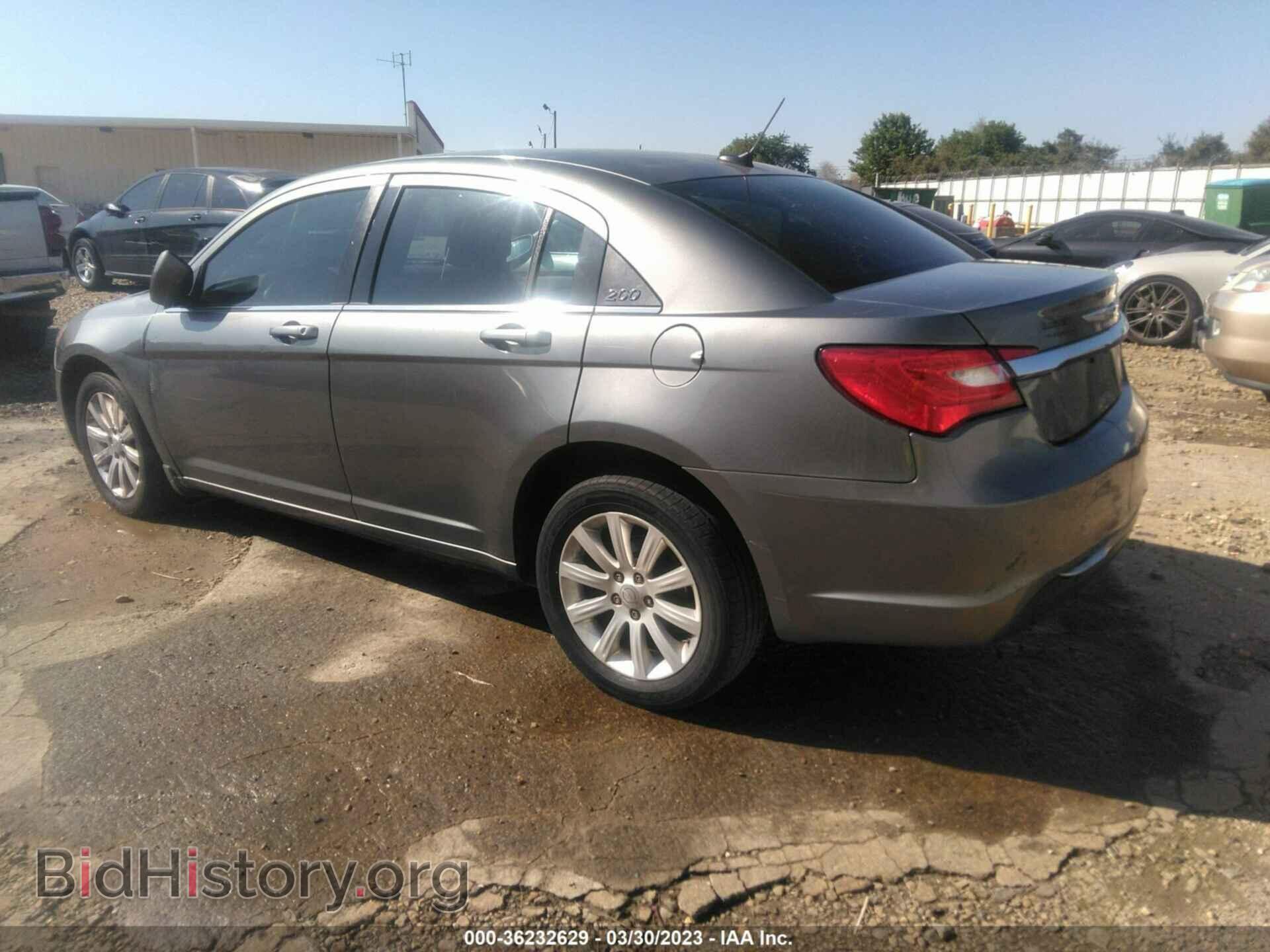 2013 CHRYSLER 200 - VIN: 1C3CCBBB7DN584909 - Фото 3