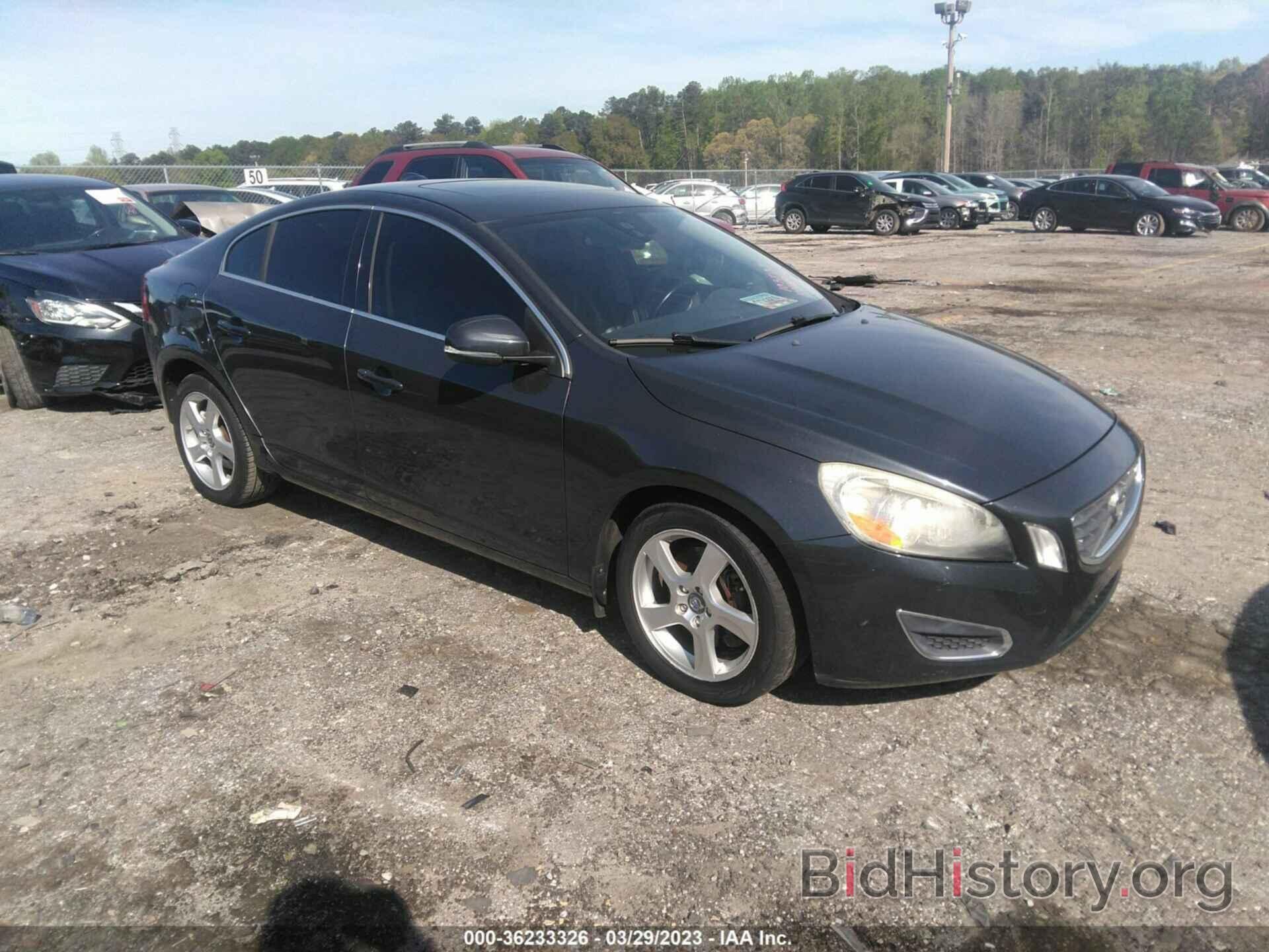 Photo YV1622FS8C2103503 - VOLVO S60 2012