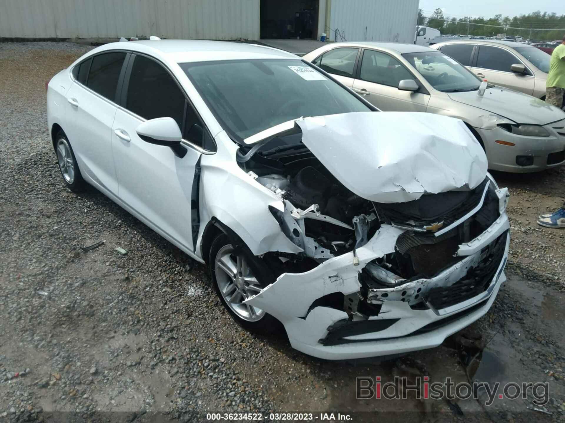 Photo 1G1BE5SM8J7204134 - CHEVROLET CRUZE 2018