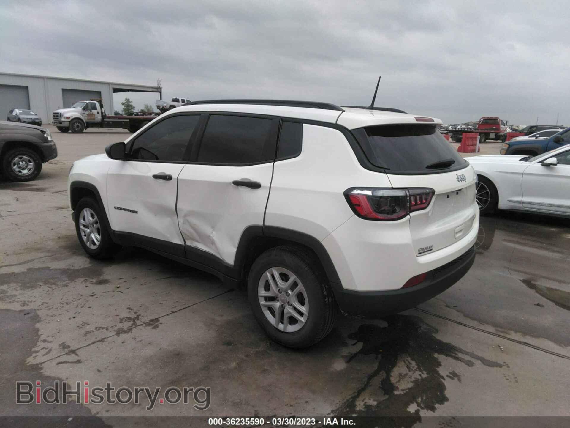 2018 JEEP COMPASS - VIN: 3C4NJCAB0JT204306 - Фото 3