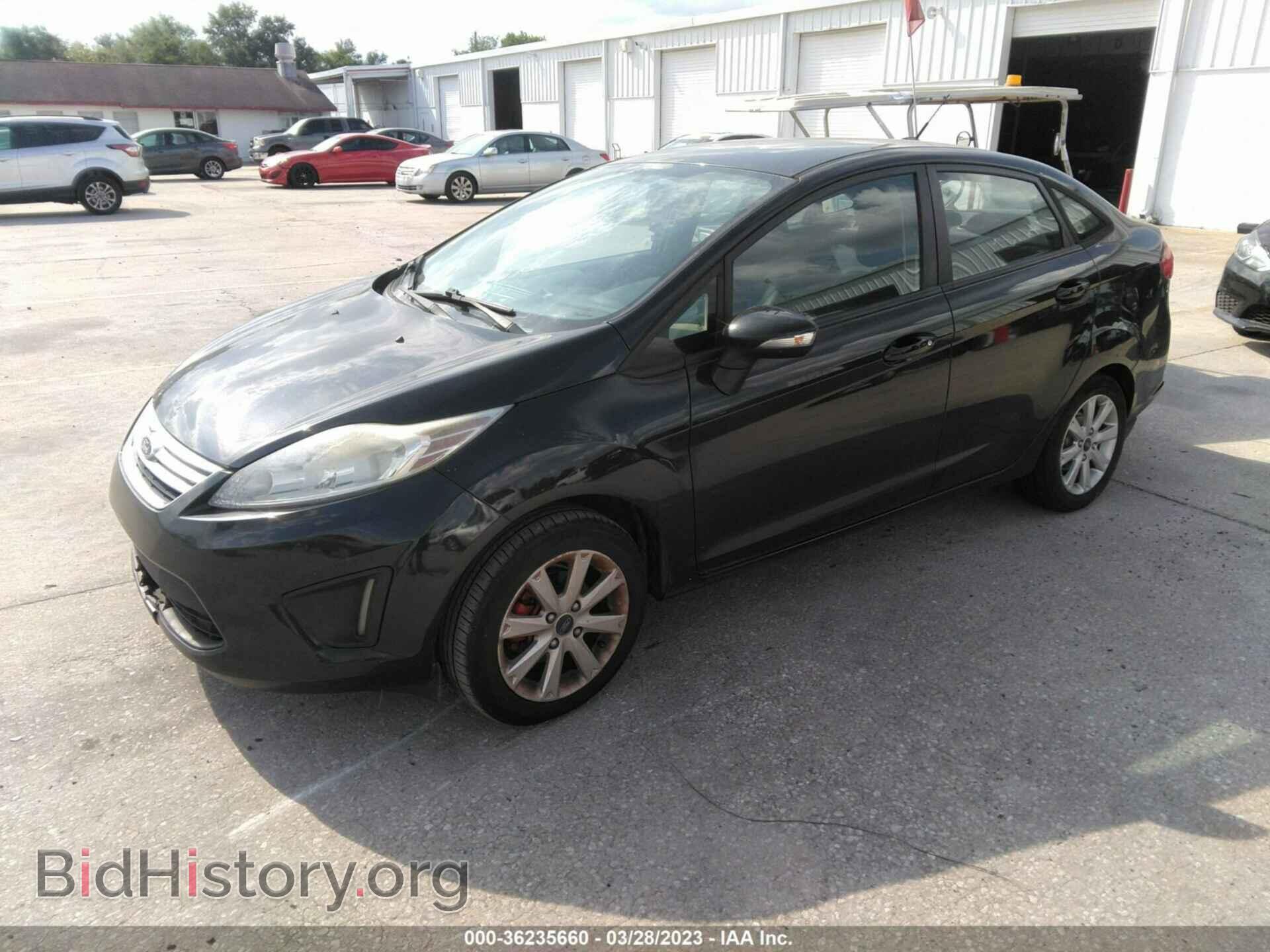 2013 FORD FIESTA - VIN: 3FADP4BJ2DM167933 - Фото 2
