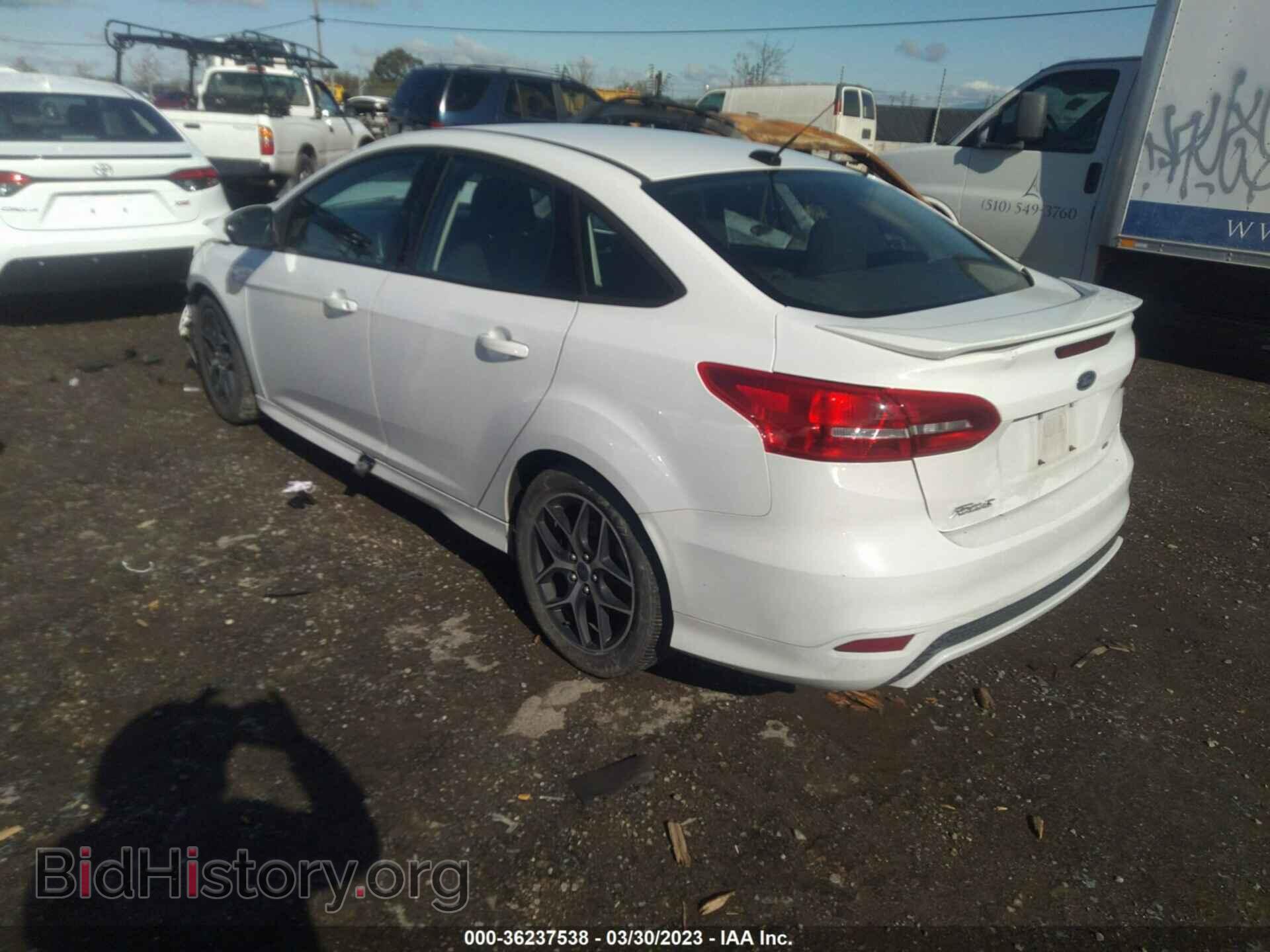 2016 FORD FOCUS - VIN: 1FADP3F25GL331405 - Фото 3