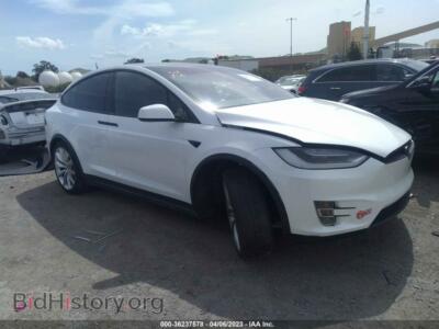 2017 Tesla MODEL X 90d/75d/100d, белый — VIN 5YJXCBE29HF044488, IAAI