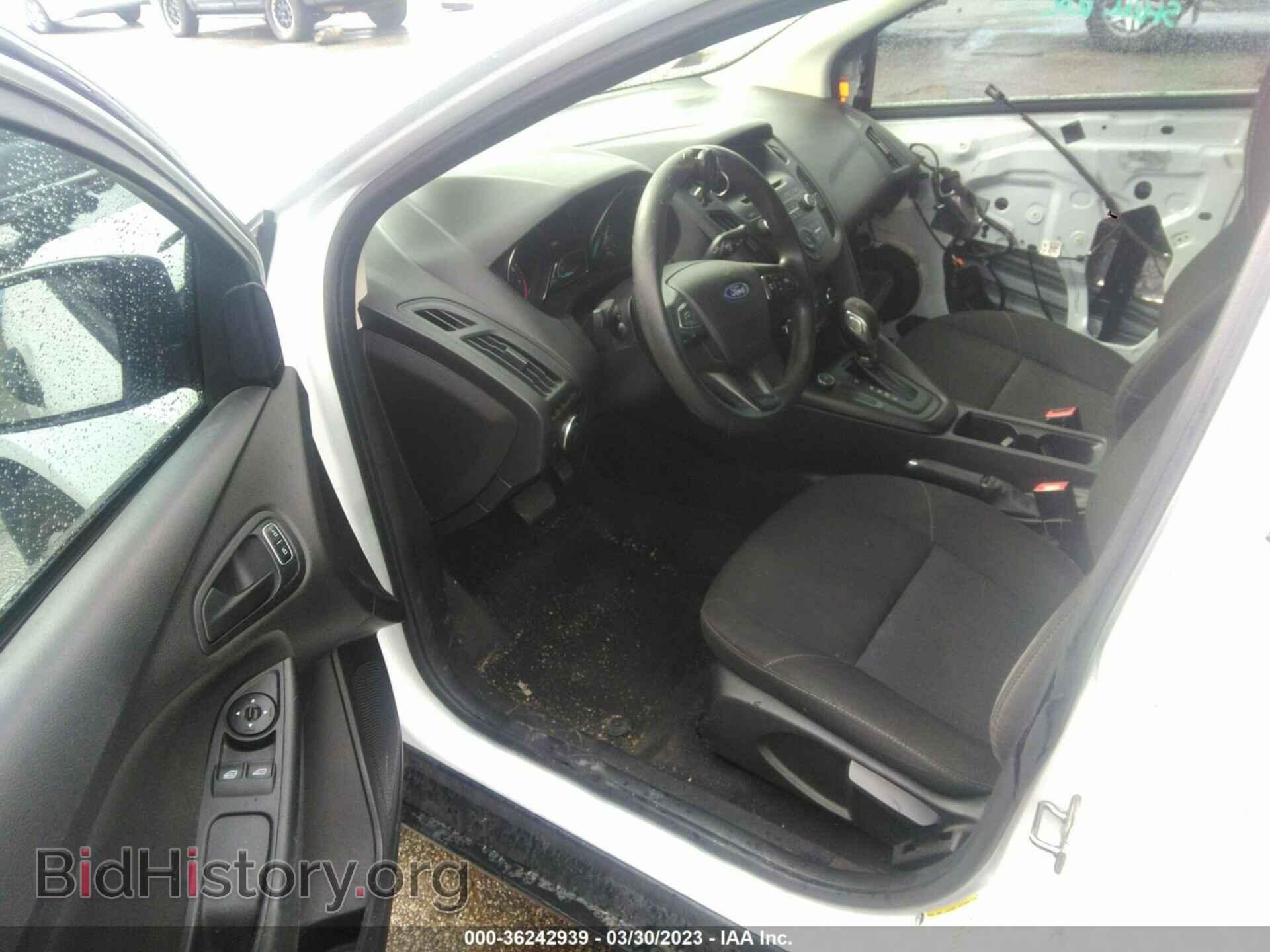 2017 FORD FOCUS - VIN: 1FADP3E24HL308412 - Фото 5