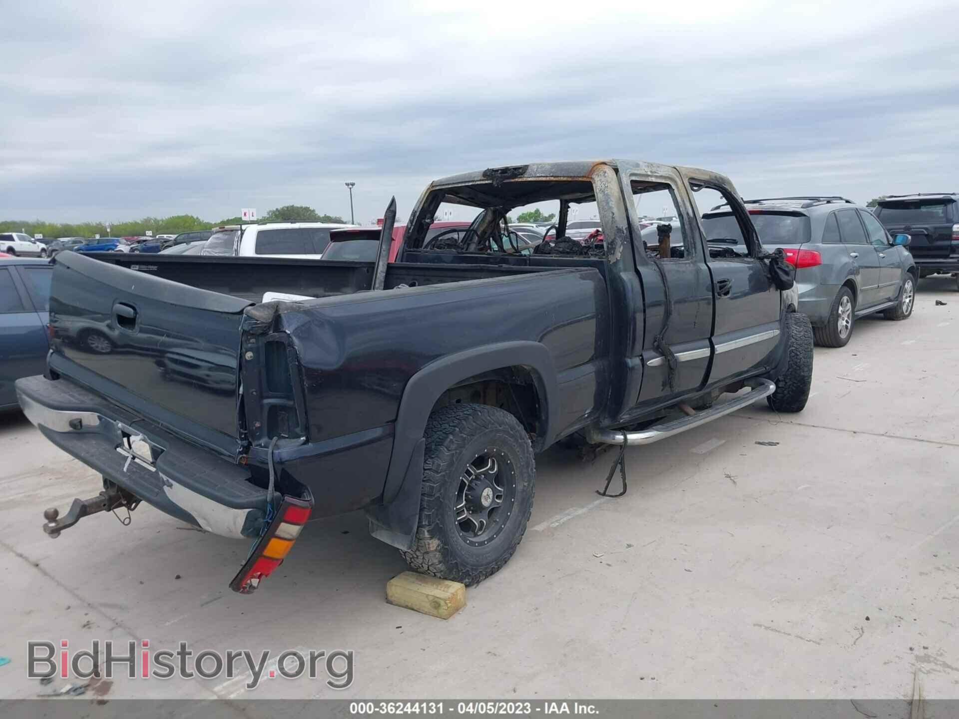 2006 GMC SIERRA 2500HD - VIN: 1GTHK29U36E117758 - Фото 4