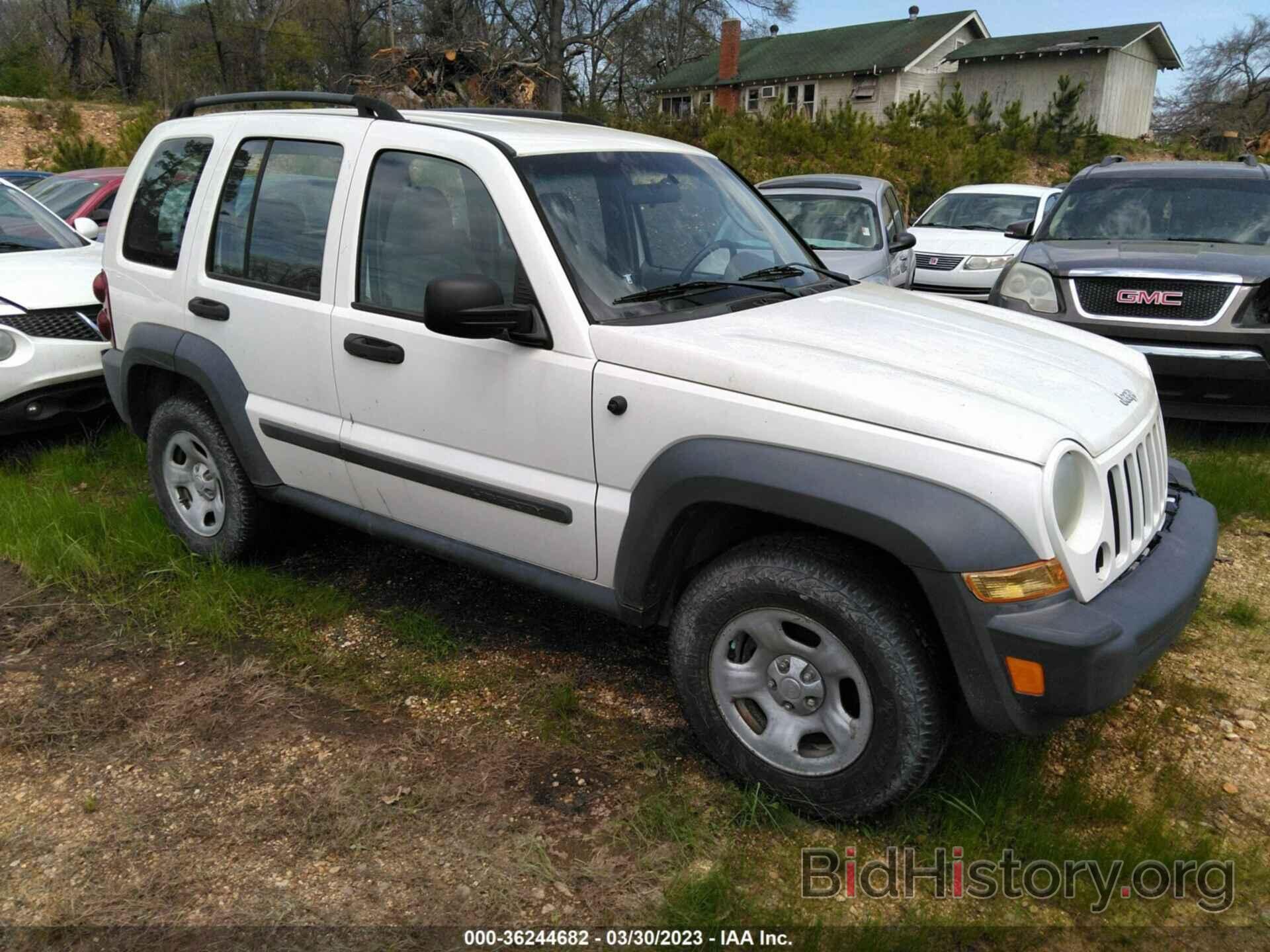 Photo 1J4GK48K06W259710 - JEEP LIBERTY 2006