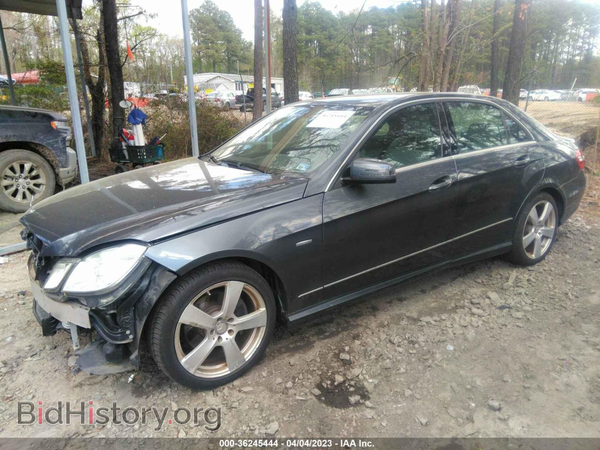 2012 MERCEDES-BENZ E-CLASS - VIN: WDDHF5KB1CA546226 - Фото 2