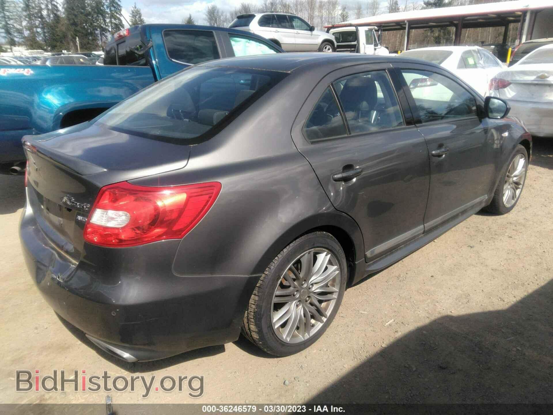 2011 SUZUKI KIZASHI - VIN: JS2RF9A84B6110585 - Photo 4