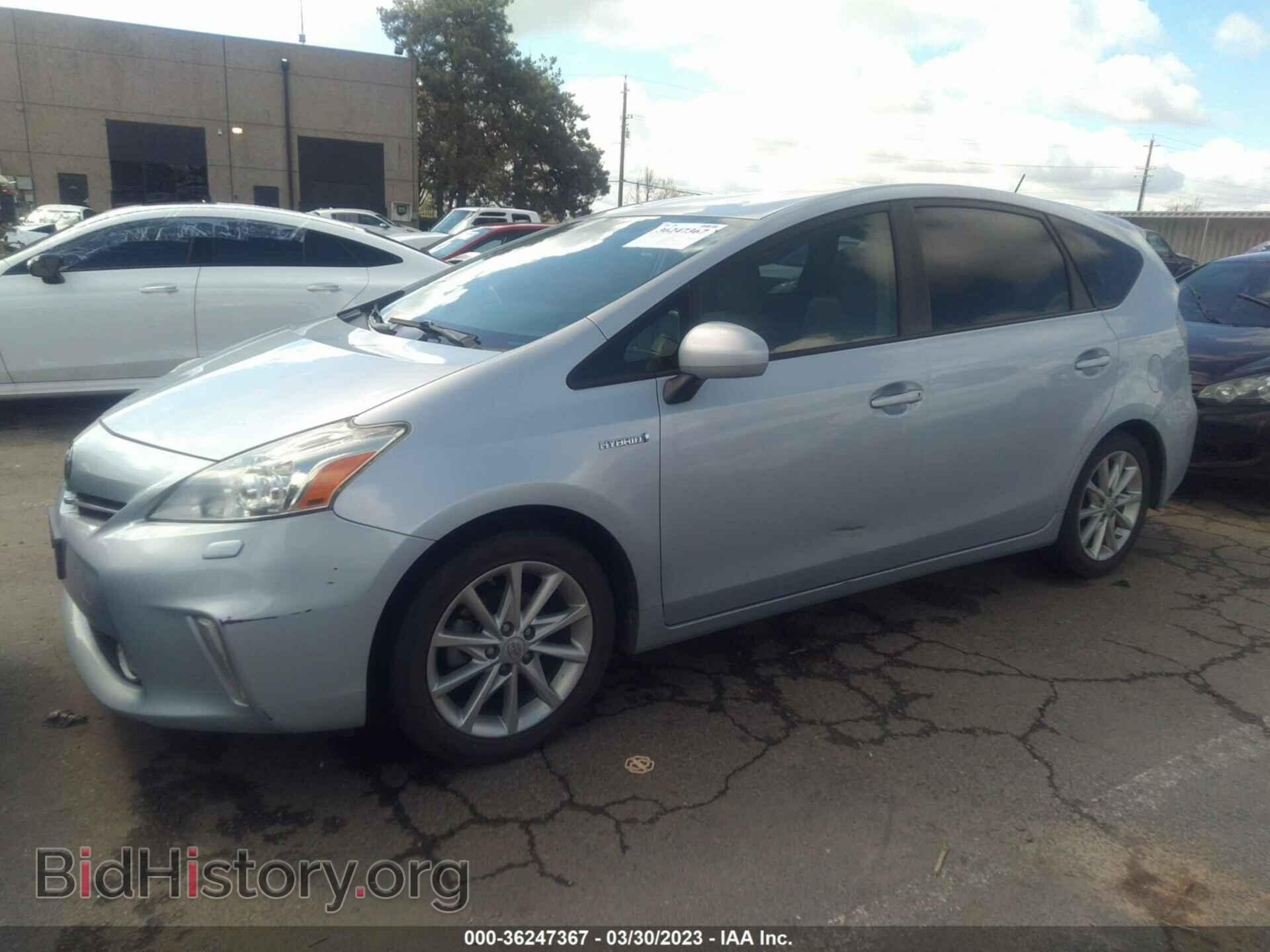 2014 TOYOTA PRIUS V - VIN: JTDZN3EU9E3320817 - Фото 2
