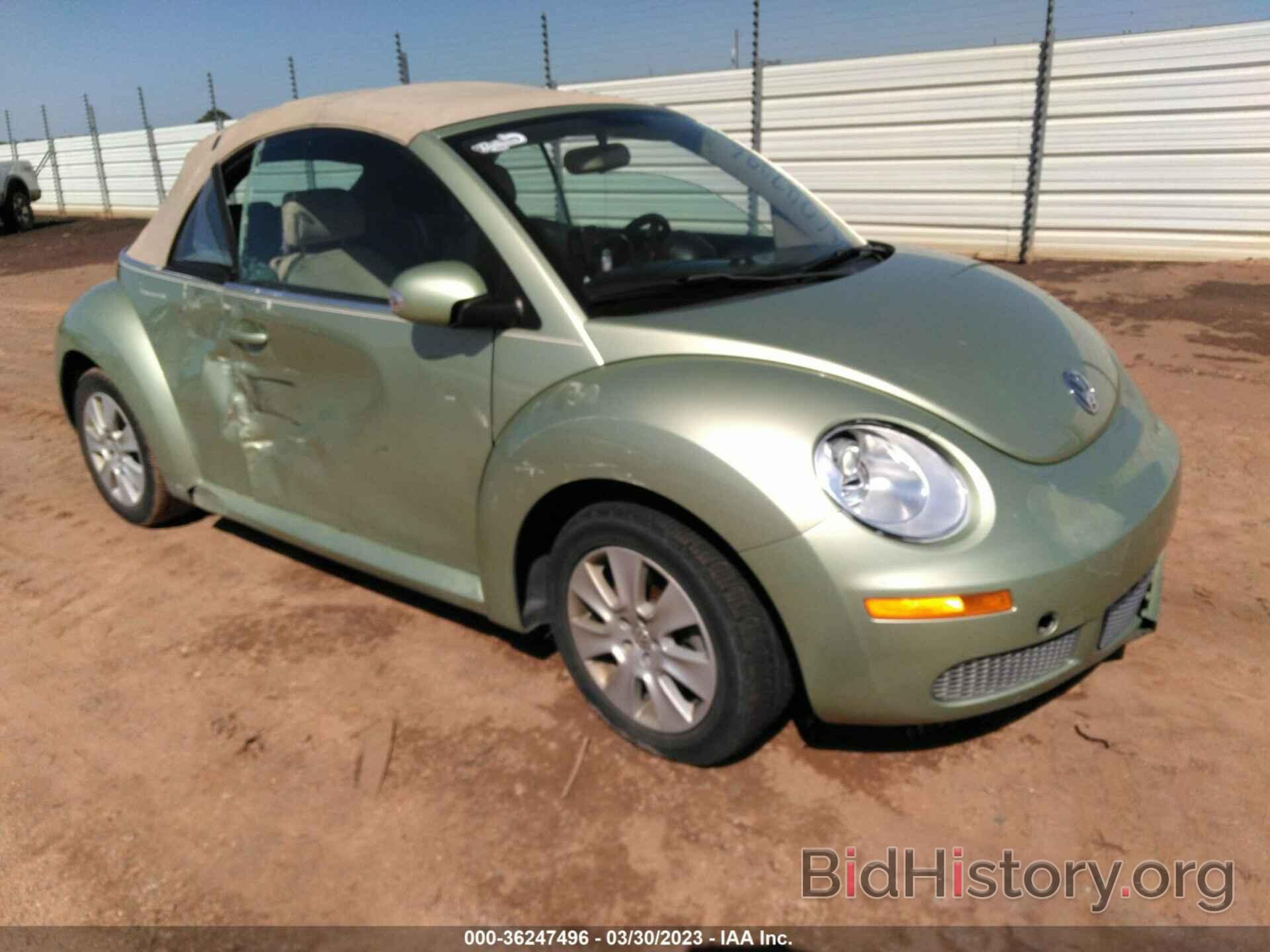 Photo 3VWPF31YX8M411558 - VOLKSWAGEN NEW BEETLE CONVERTIBLE 2008