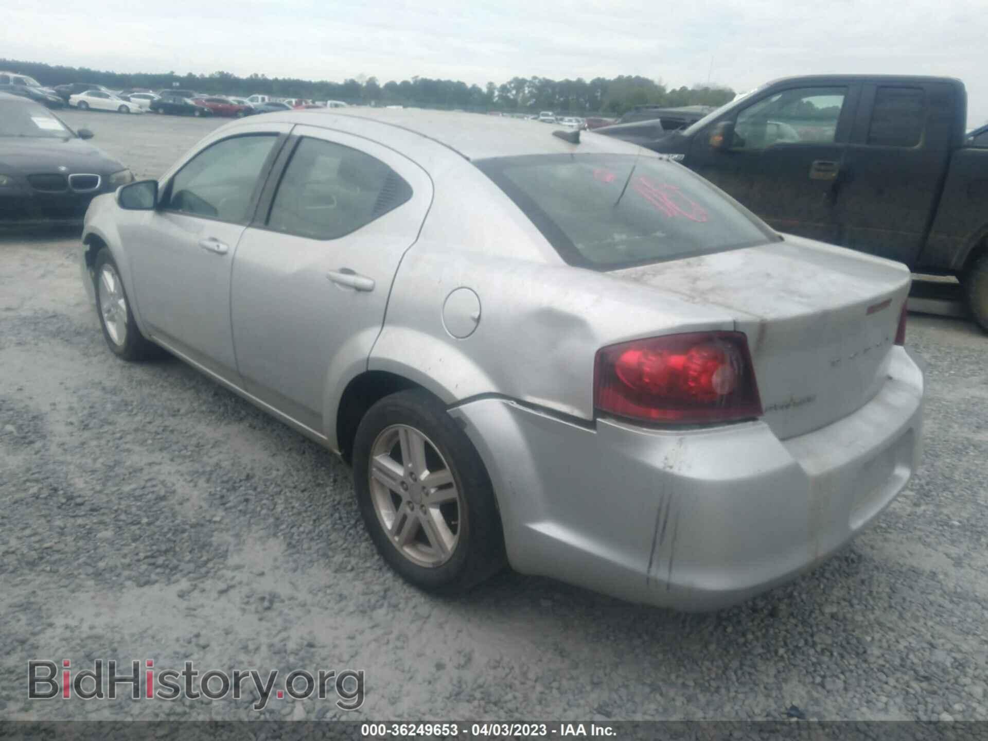 2011 DODGE AVENGER - VIN: 1B3BD1FBXBN536733 - Фото 3