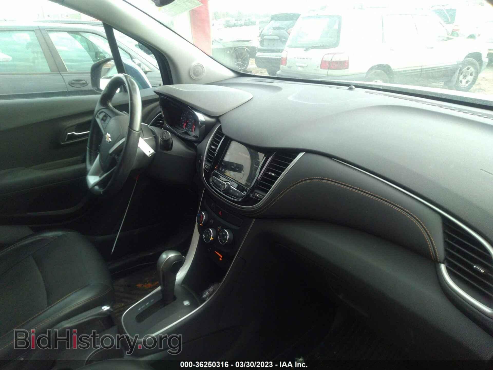 2019 CHEVROLET TRAX - VIN: 3GNCJPSB3KL293696 - Фото 5