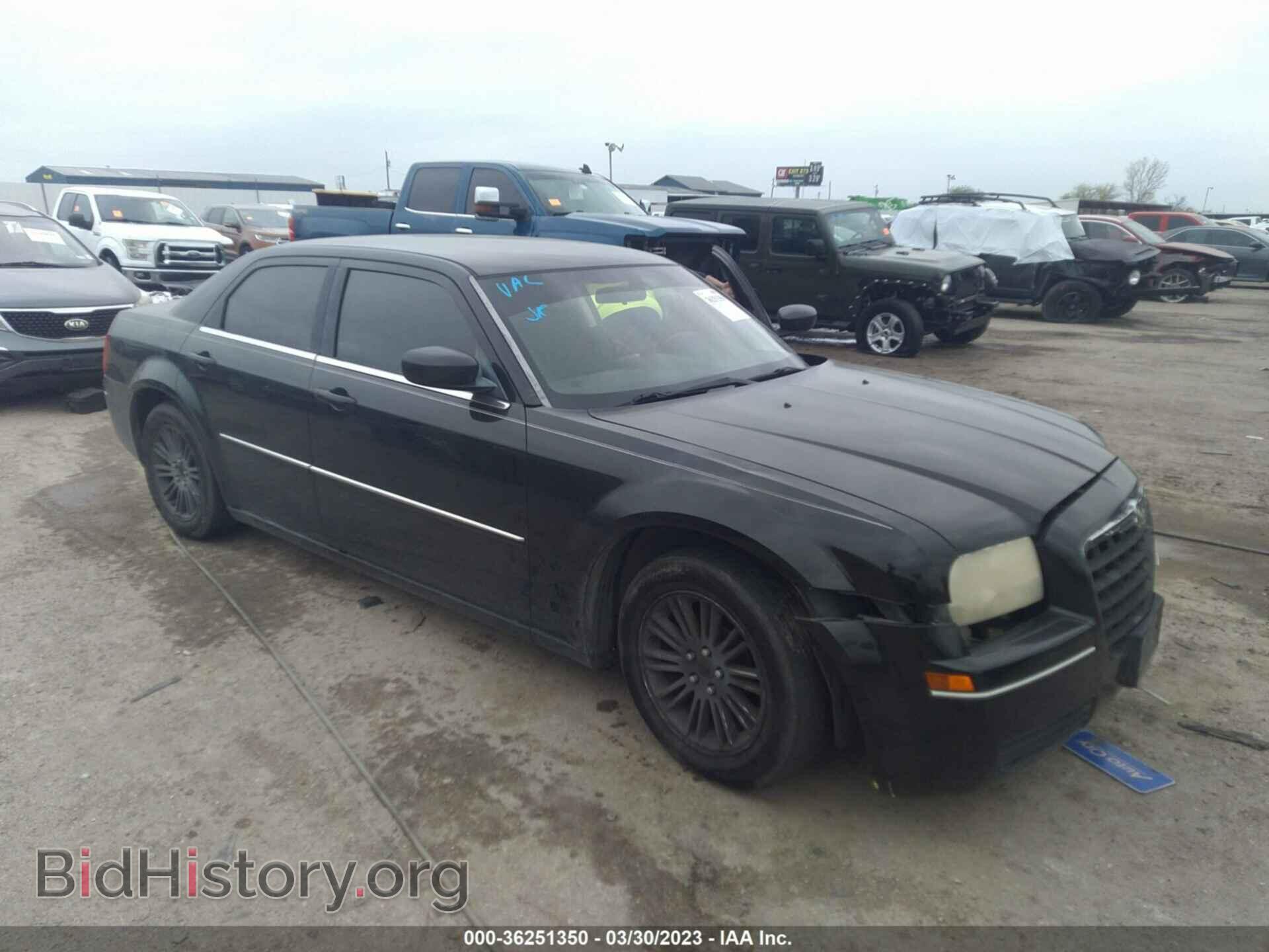 Фотография 2C3KA43DX9H575425 - CHRYSLER 300 2009