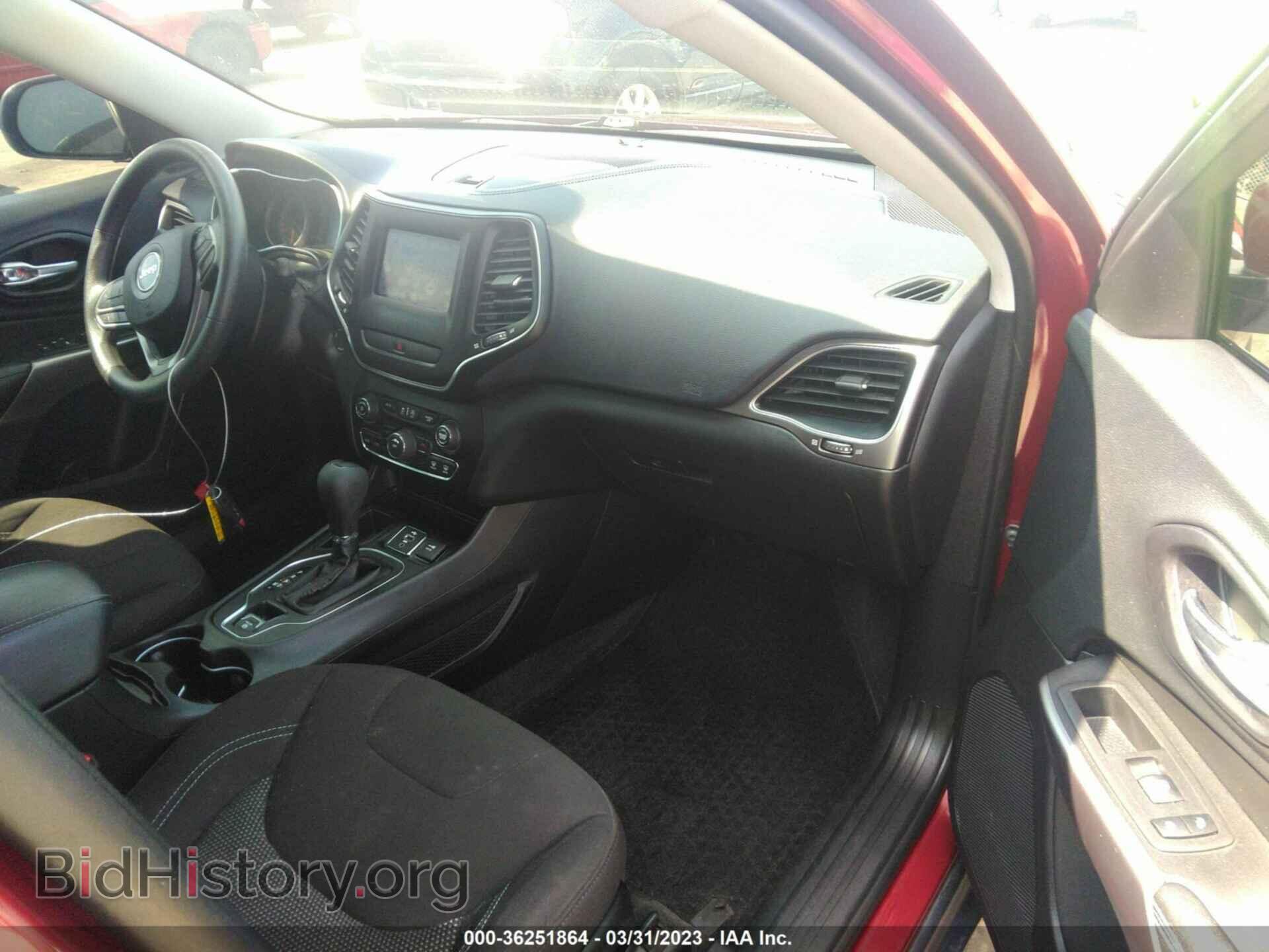2019 JEEP CHEROKEE - VIN: 1C4PJLCX1KD111111 - Фото 5