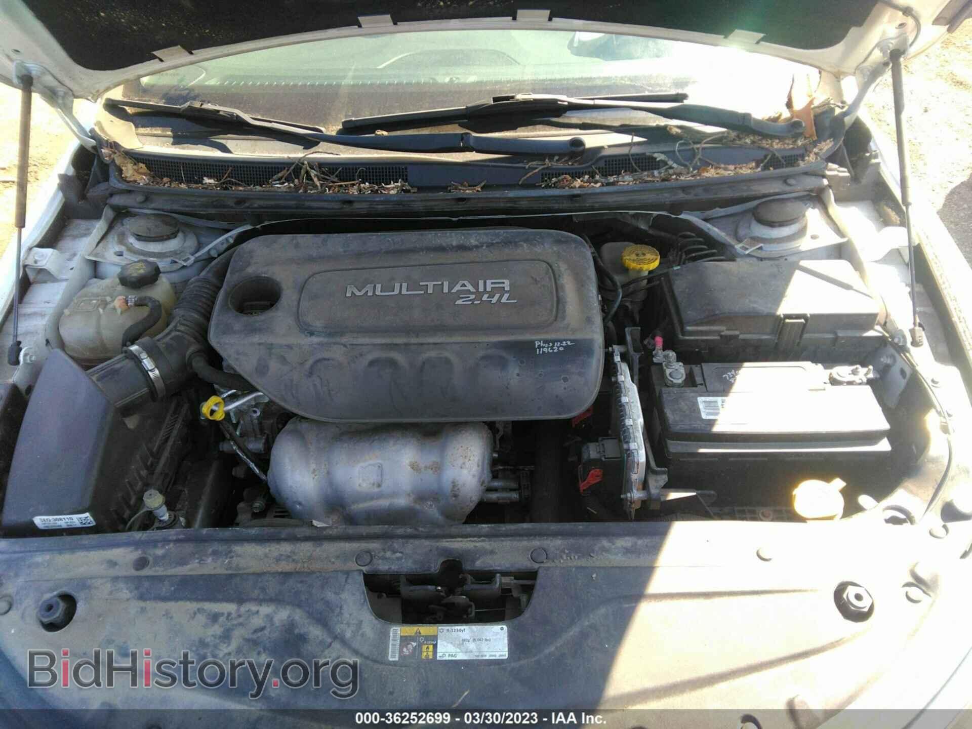 2016 CHRYSLER 200 - VIN: 1C3CCCAB2GN101189 - Фото 10