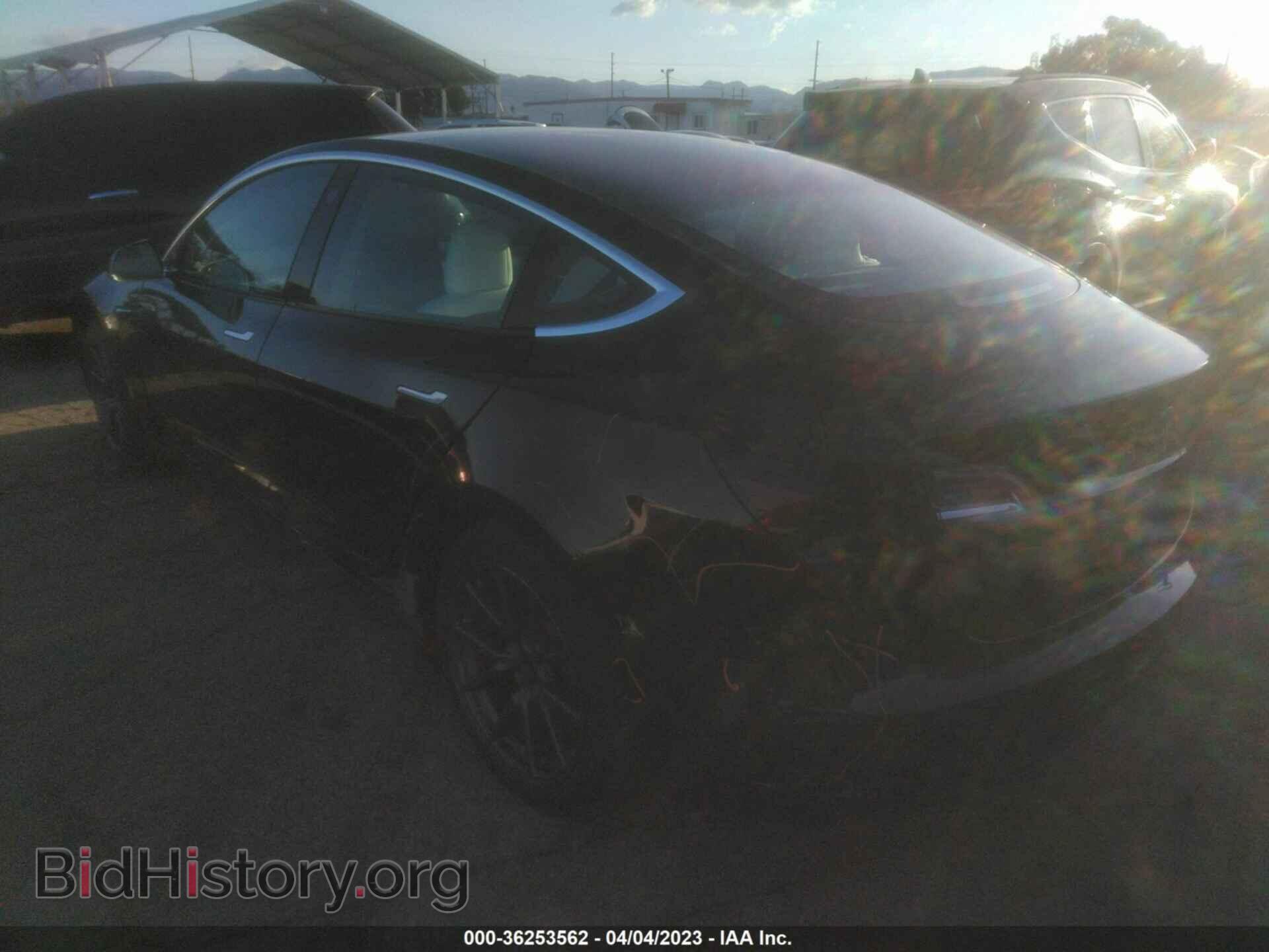2018 TESLA MODEL 3 - VIN: 5YJ3E1EA7JF166203 - Фото 3