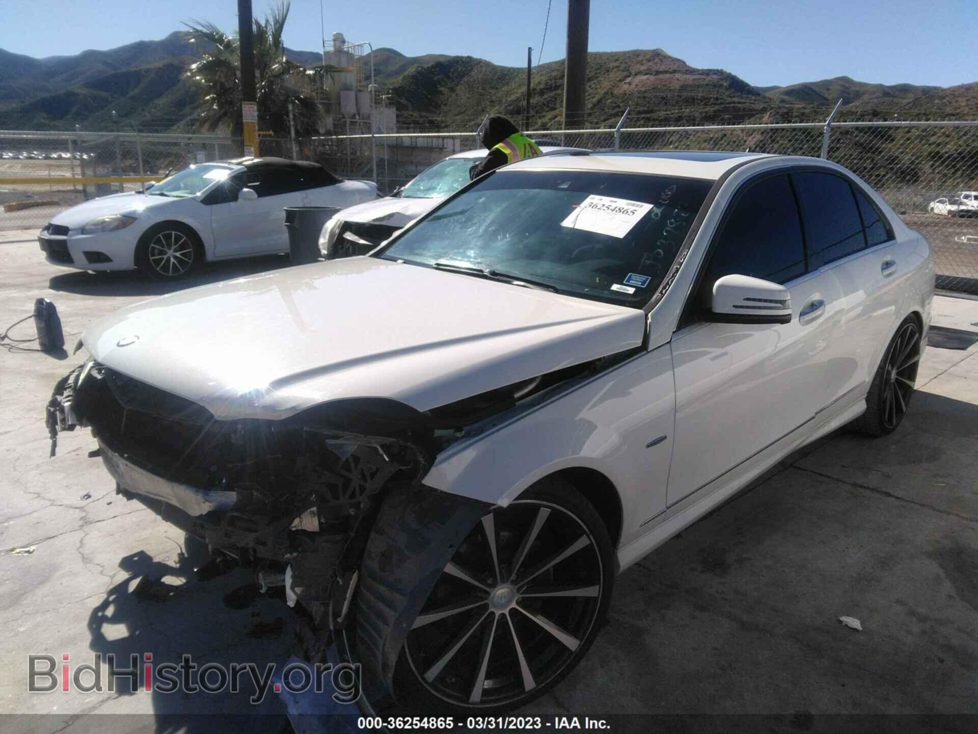 2012 MERCEDES-BENZ C-CLASS - VIN: WDDGF4HB3CA630058 - Фото 2