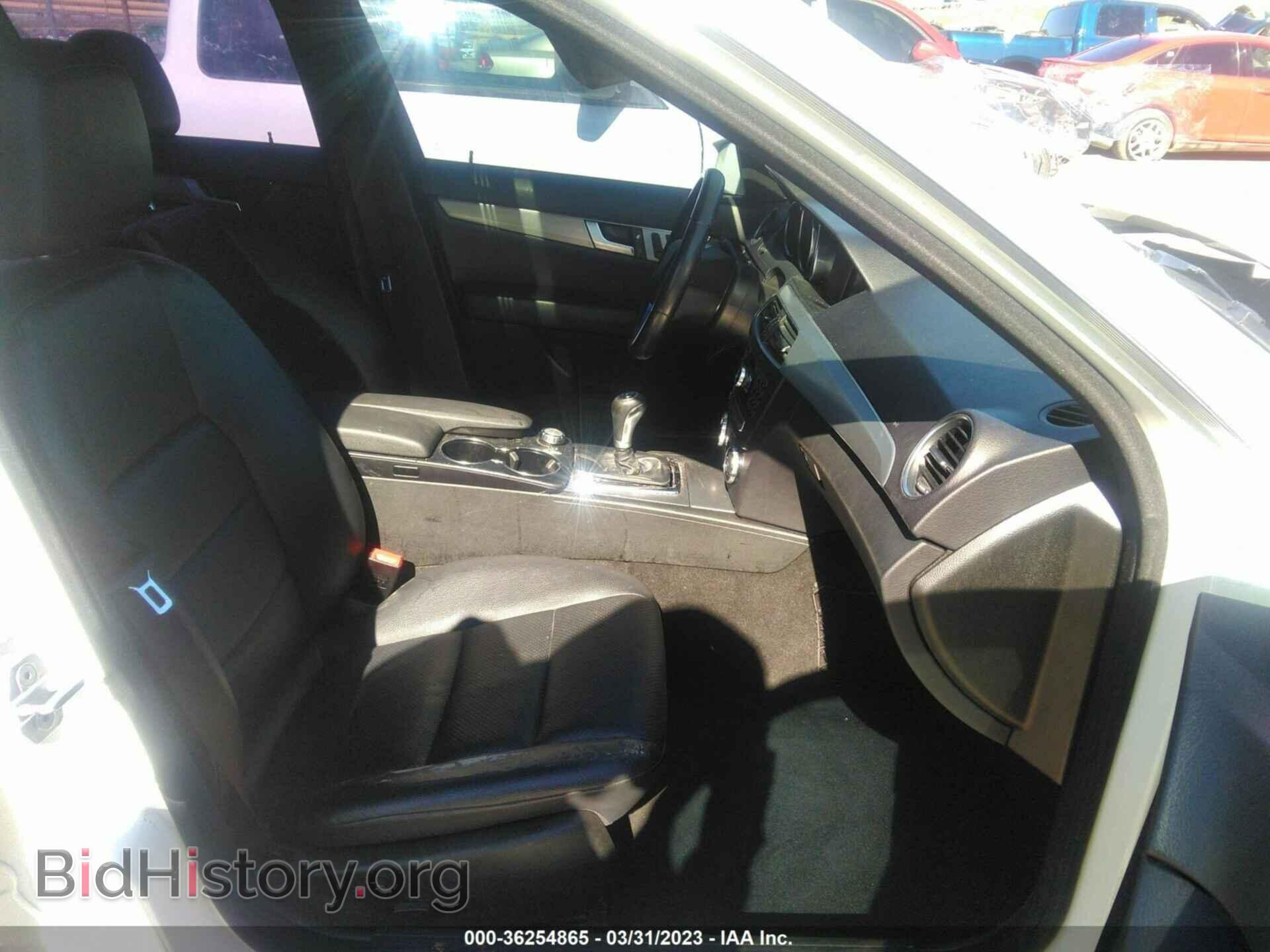 2012 MERCEDES-BENZ C-CLASS - VIN: WDDGF4HB3CA630058 - Фото 5