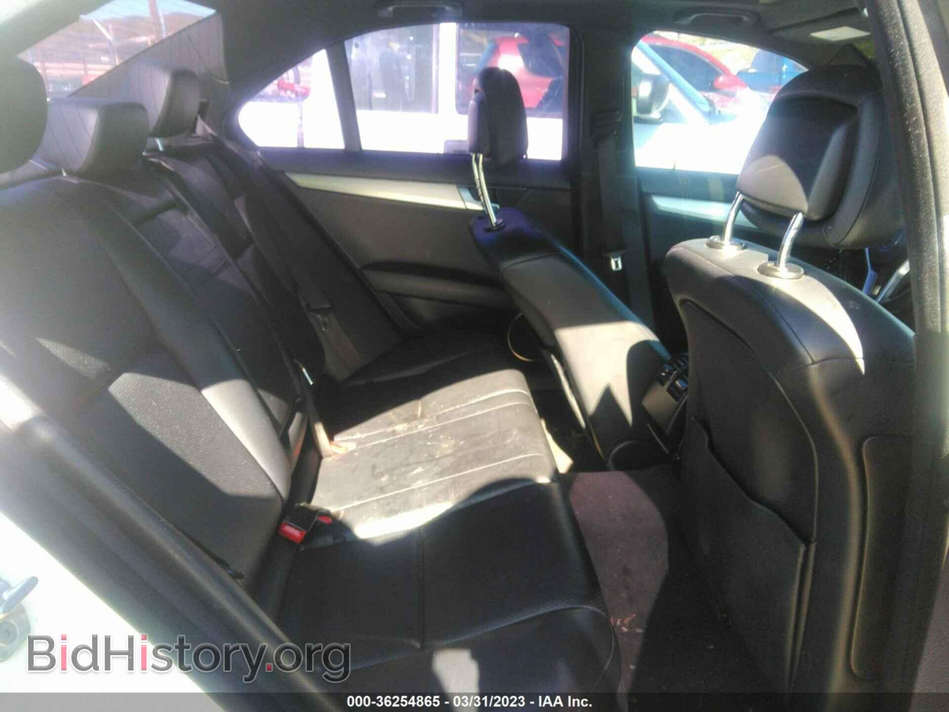 2012 MERCEDES-BENZ C-CLASS - VIN: WDDGF4HB3CA630058 - Фото 8